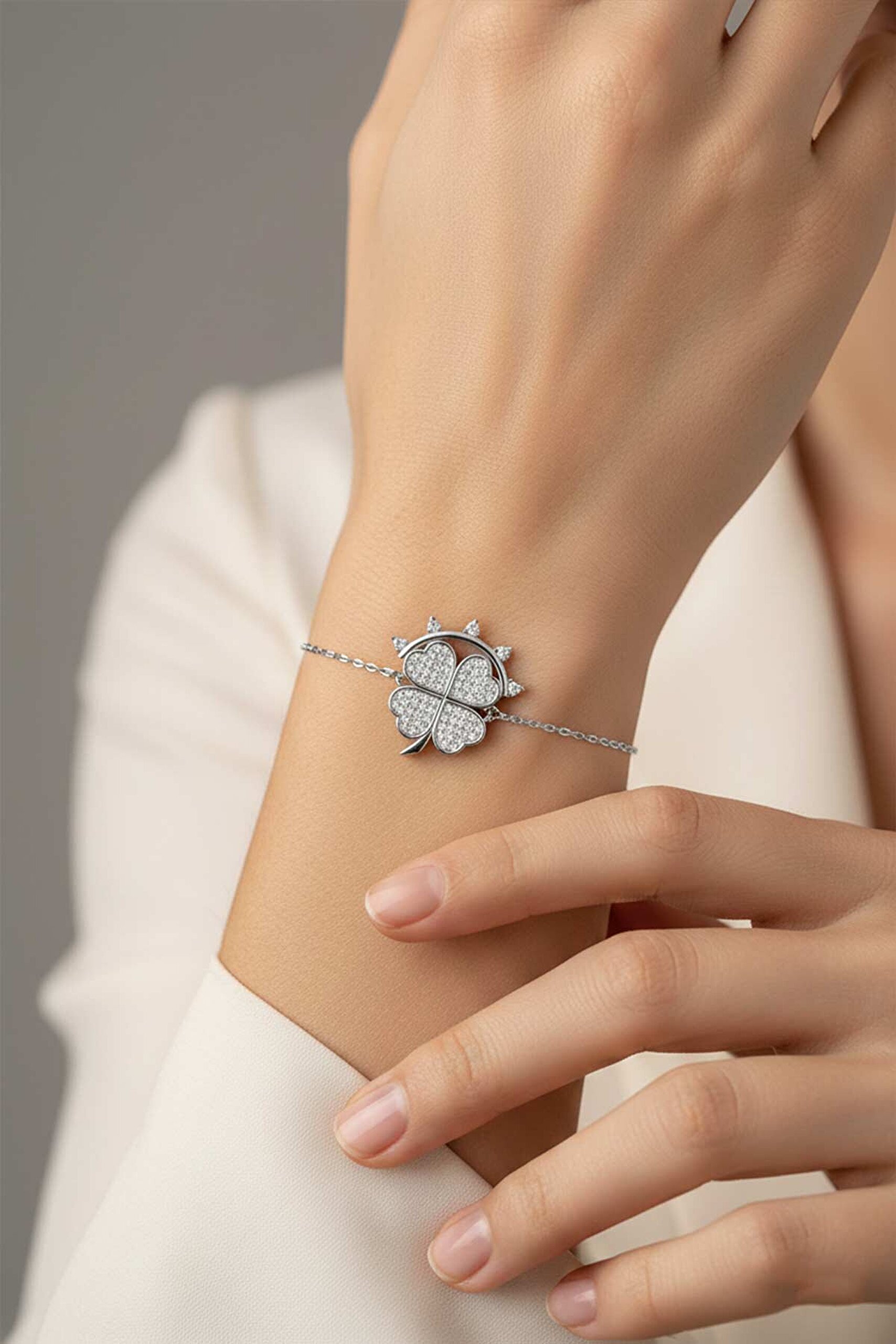 Şans Güneşi 18 Ayar Beyaz Altın Kaplama 19 Cm Gümüş Minimal Bileklik - 2