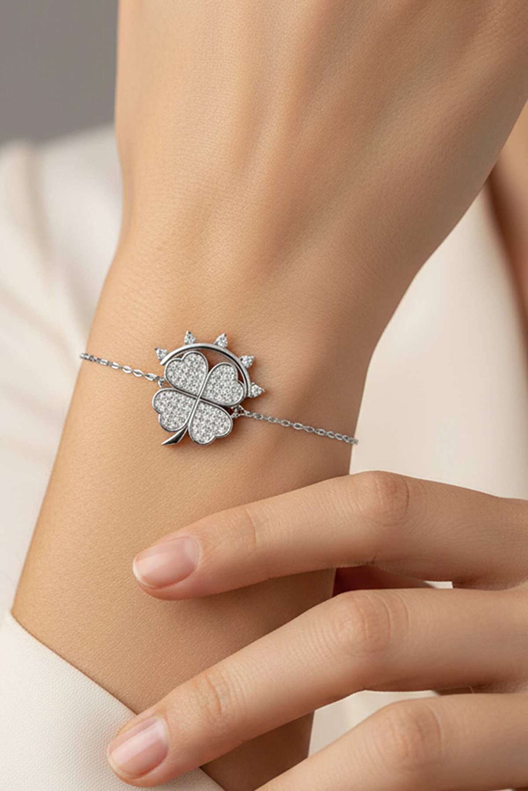 Şans Güneşi 18 Ayar Beyaz Altın Kaplama 19 Cm Gümüş Minimal Bileklik - 1