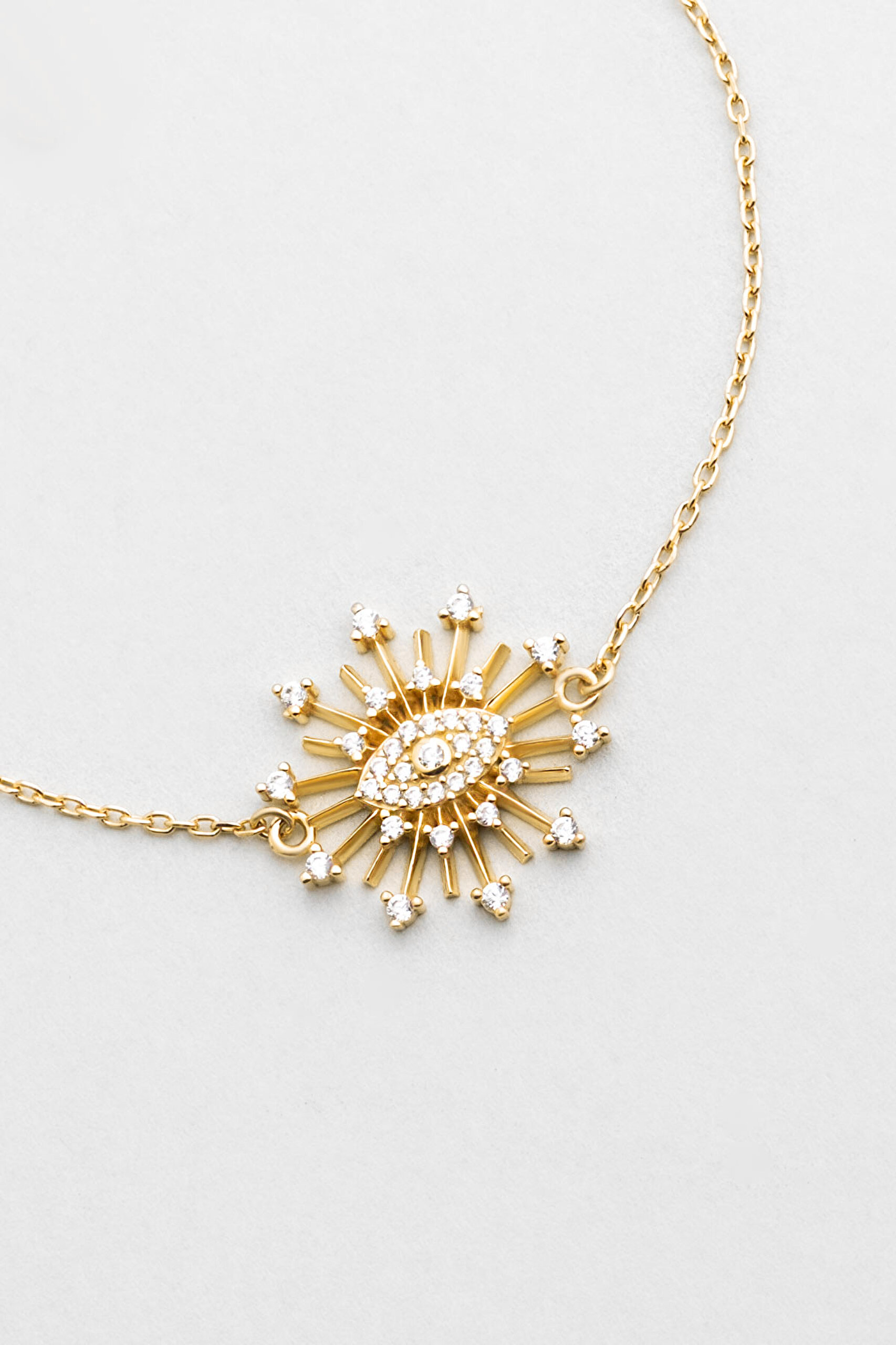 ⁠ Ra'nın Gözü 18 Ayar Sarı Altın Kaplama Gümüş Minimal Bileklik_4}