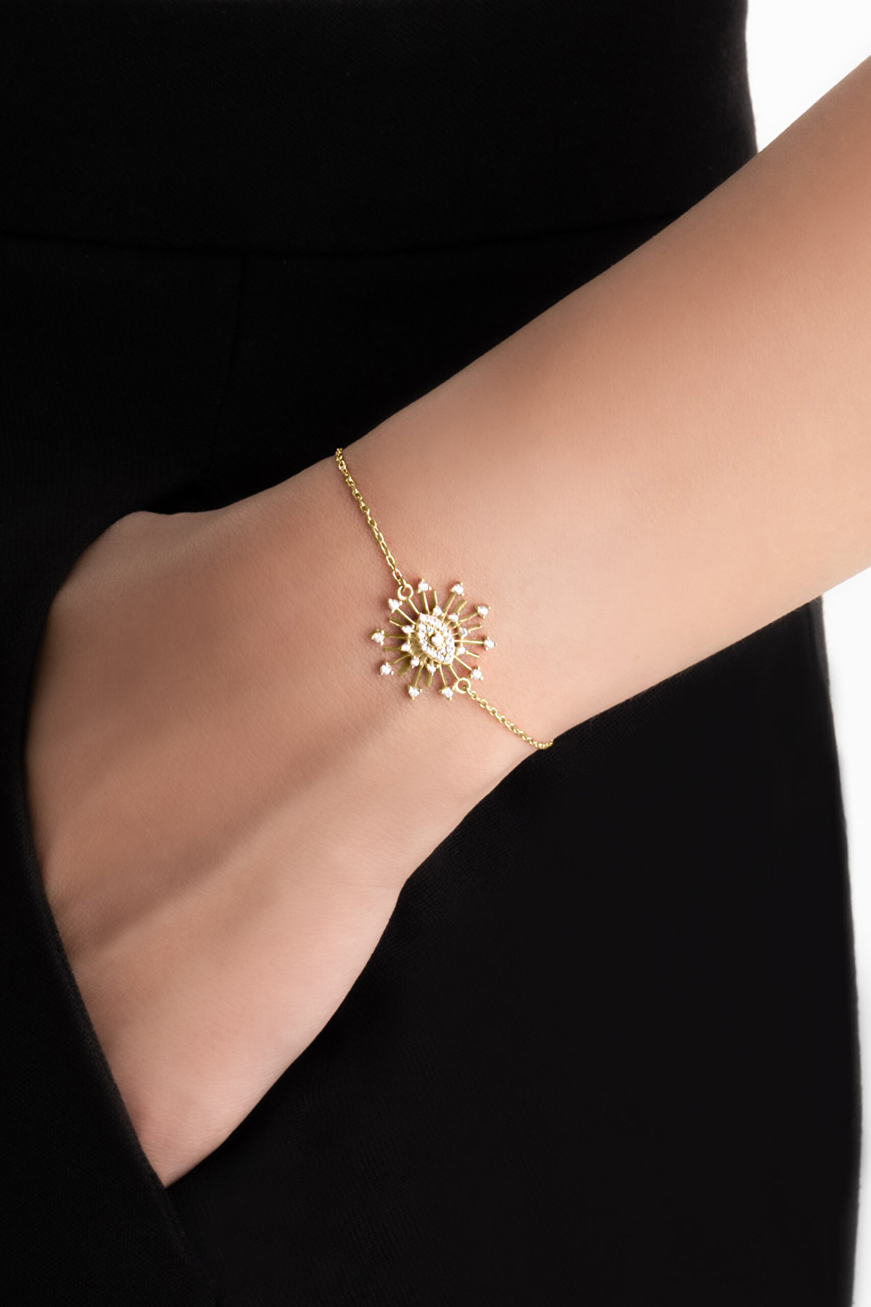 ⁠ Ra'nın Gözü 18 Ayar Sarı Altın Kaplama Gümüş Minimal Bileklik_1}