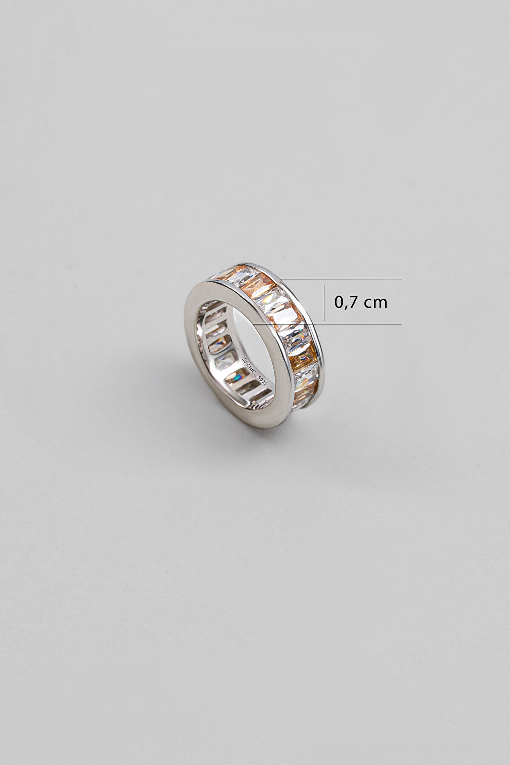 Gökkuşağı Baget 18 Ayar Beyaz Altın Kaplama Gümüş Yüzük - 1