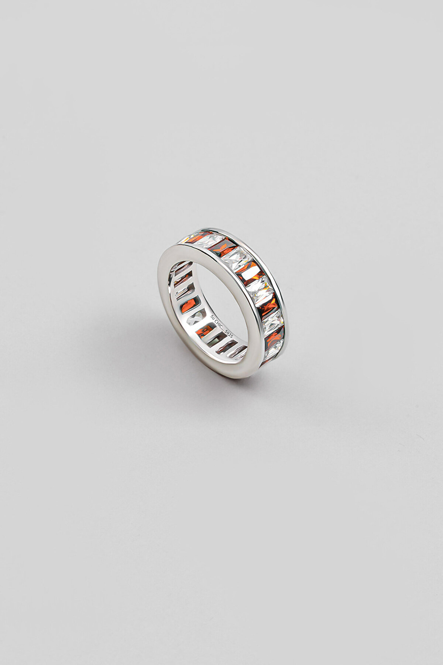 Gökkuşağı Baget 18 Ayar Beyaz Altın Kaplama Gümüş Yüzük - 0