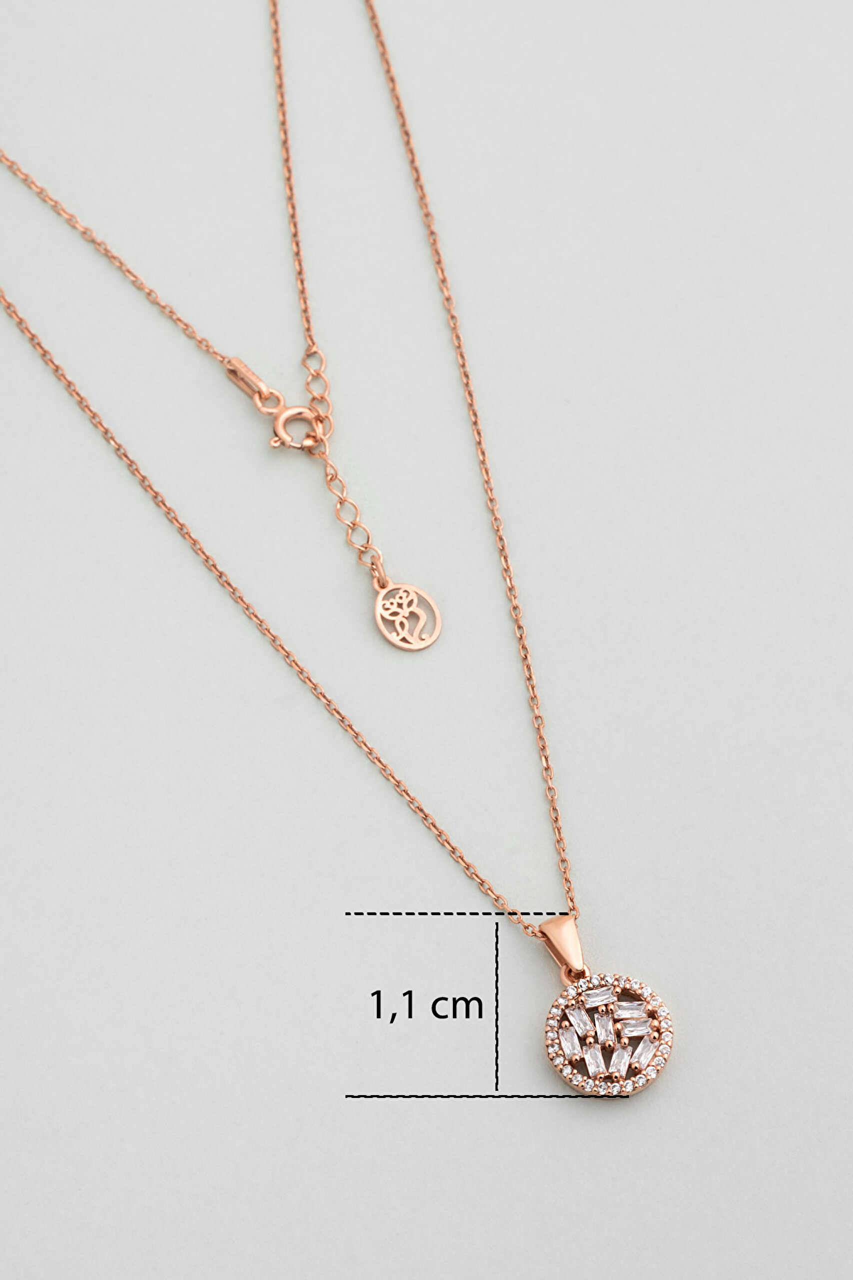 ⁠ Renkli Taşlar 18 Ayar Rose Altın Kaplama 45 Cm Gümüş Baget Kolye_2}