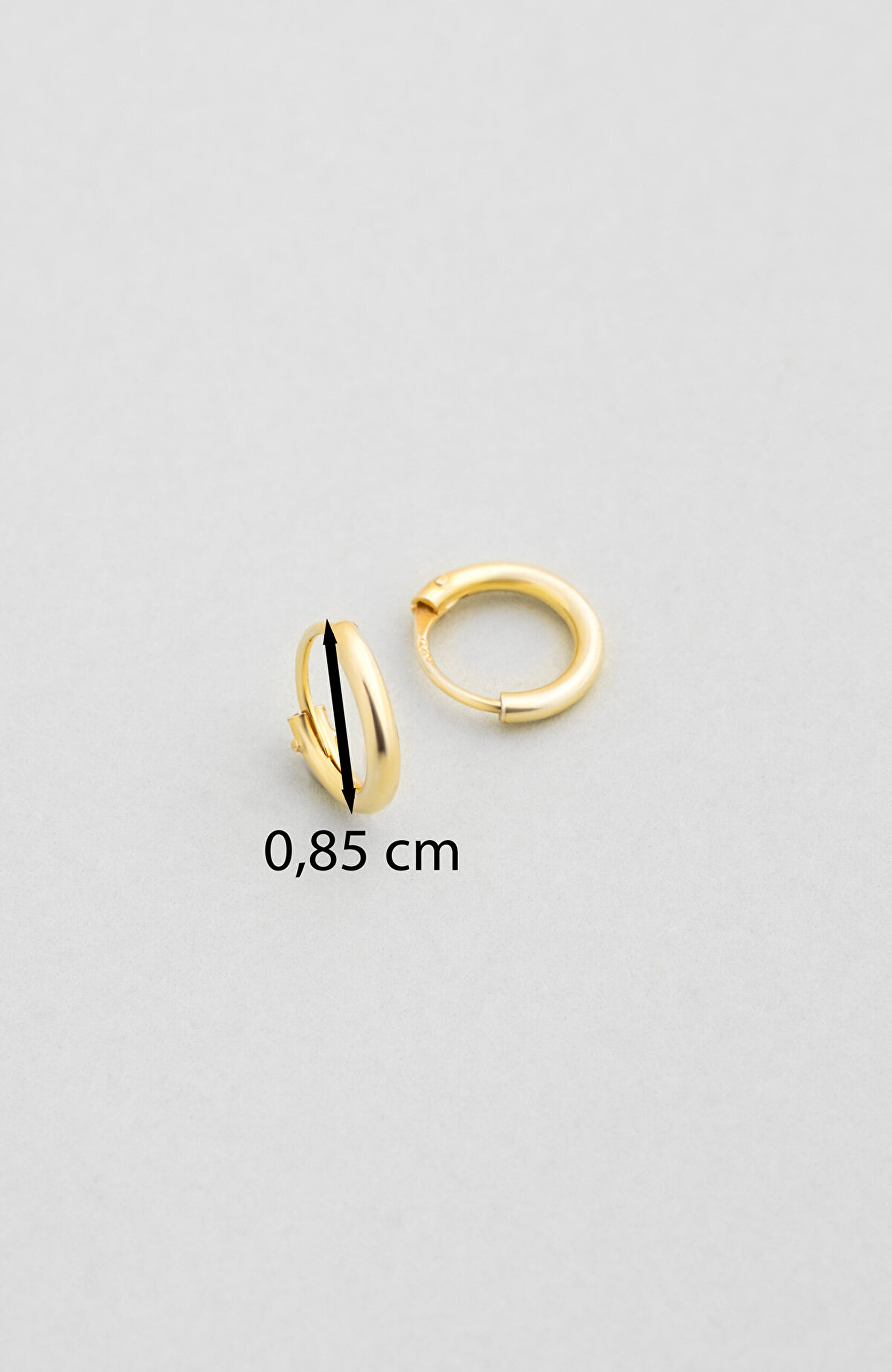 Minimal Işıltı 18 Ayar Sarı Altın Kaplama Gümüş Halka Küpe - 2