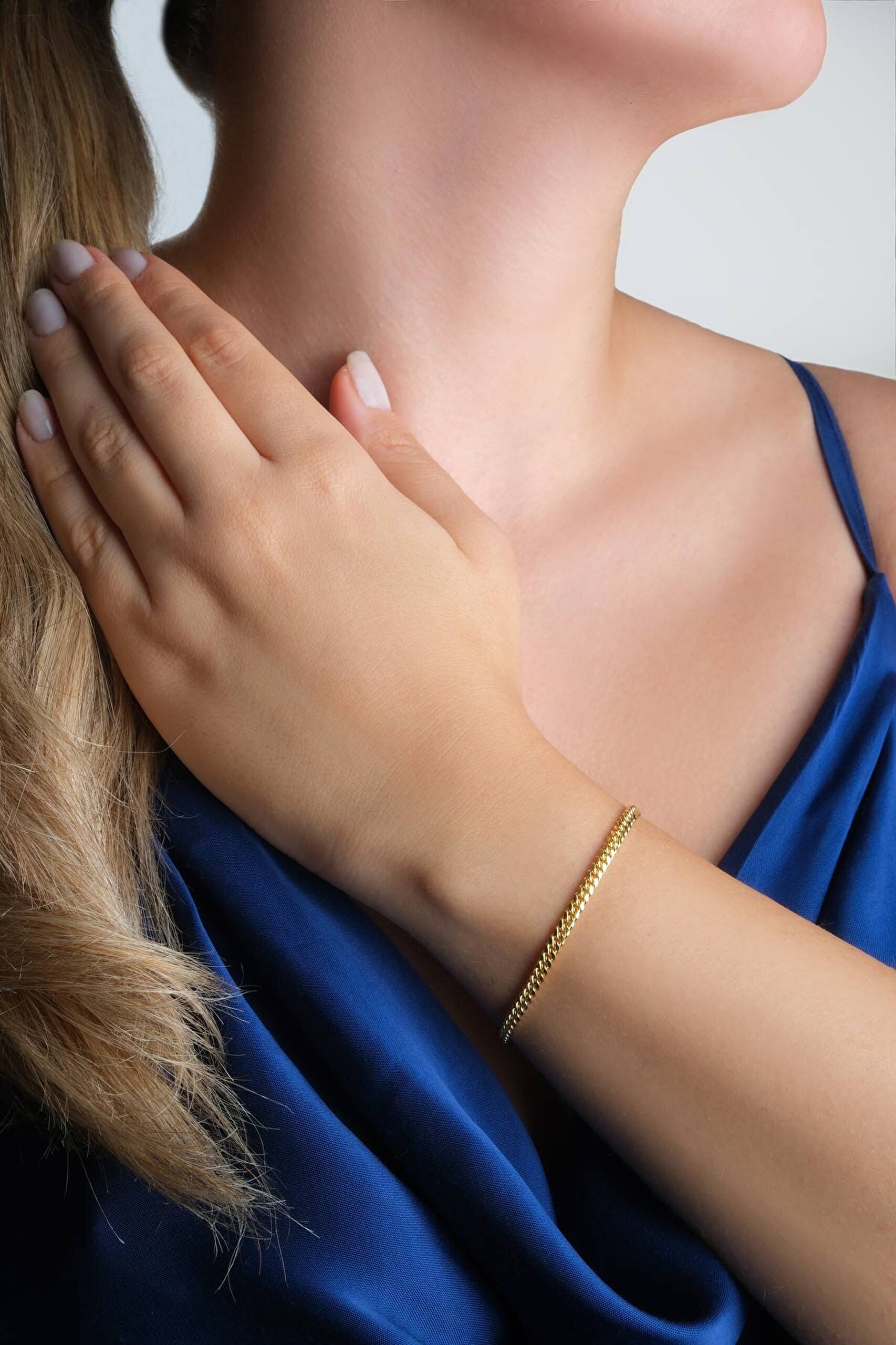 Klasik 18 Ayar Sarı Altın Kaplama 19 Cm Gümüş Gurmet 4 Mm Zincir Bileklik - 3