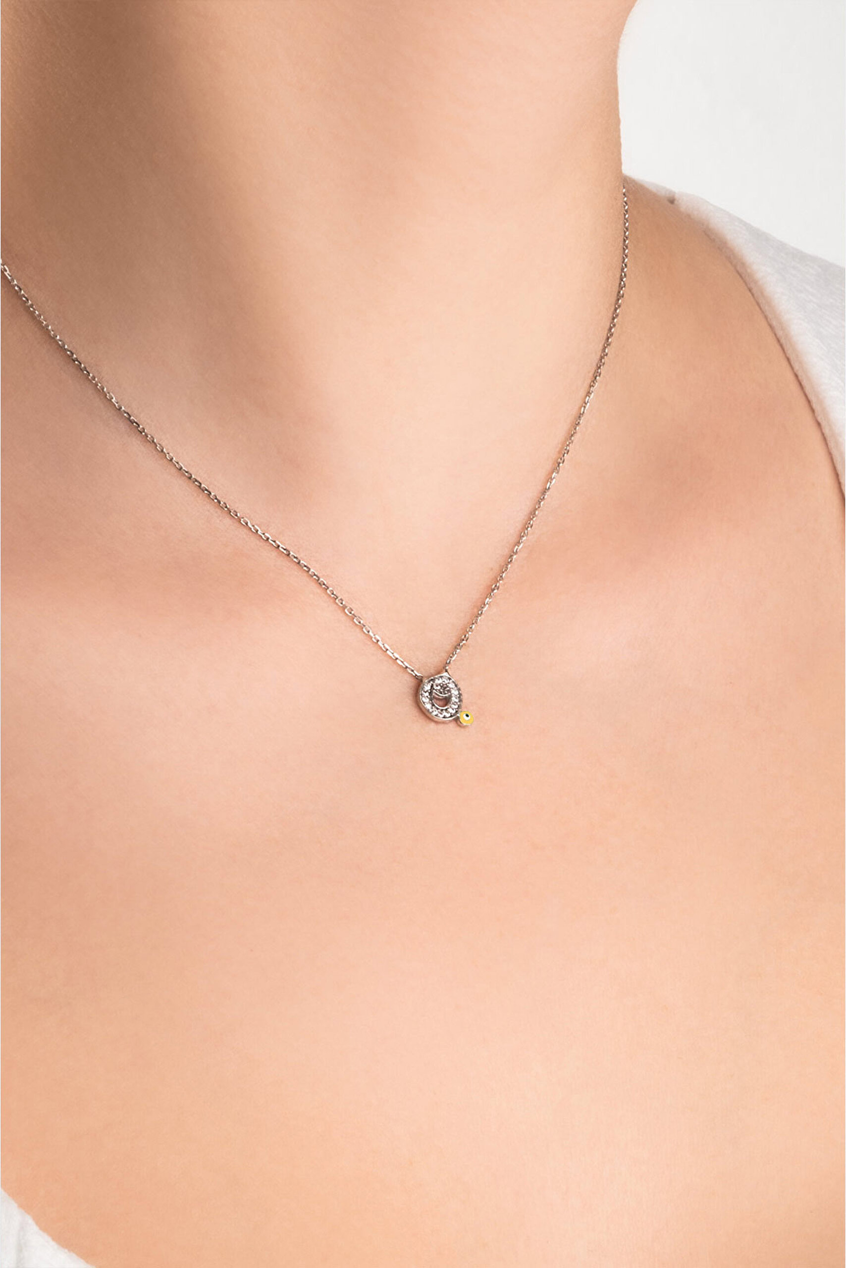 ⁠ O Harfi 18 Ayar Beyaz Altın Kaplama 45 Cm Gümüş Nazar Kolye_1}