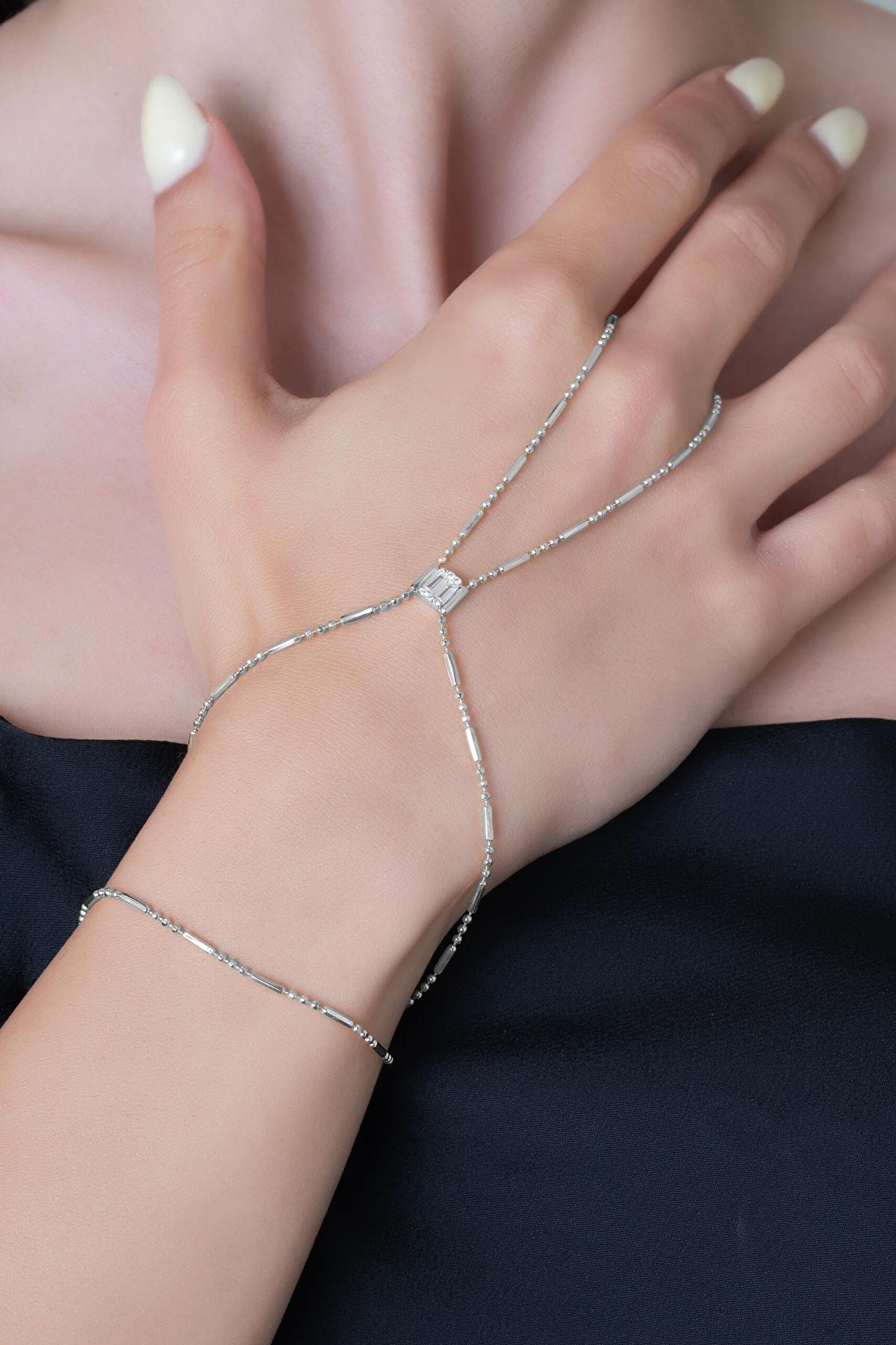 ⁠ Luce İtalyan Tasarım 18 Ayar Beyaz Altın Kaplama 37 Cm Gümüş Şahmeran_1}