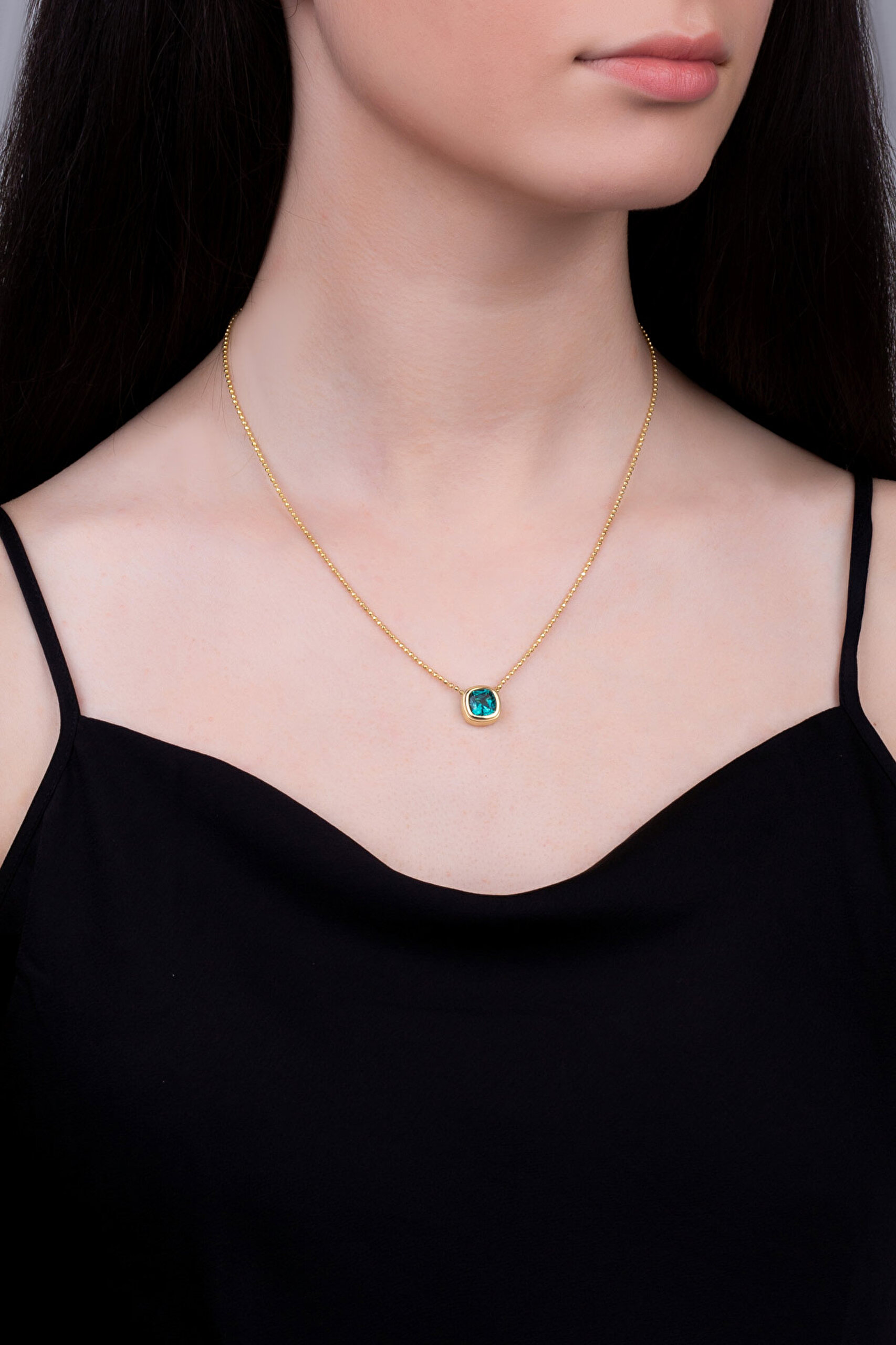 ⁠ Egzotik Yeşil 18 Ayar Beyaz Altın Kaplama Gümüş Kolye_3}