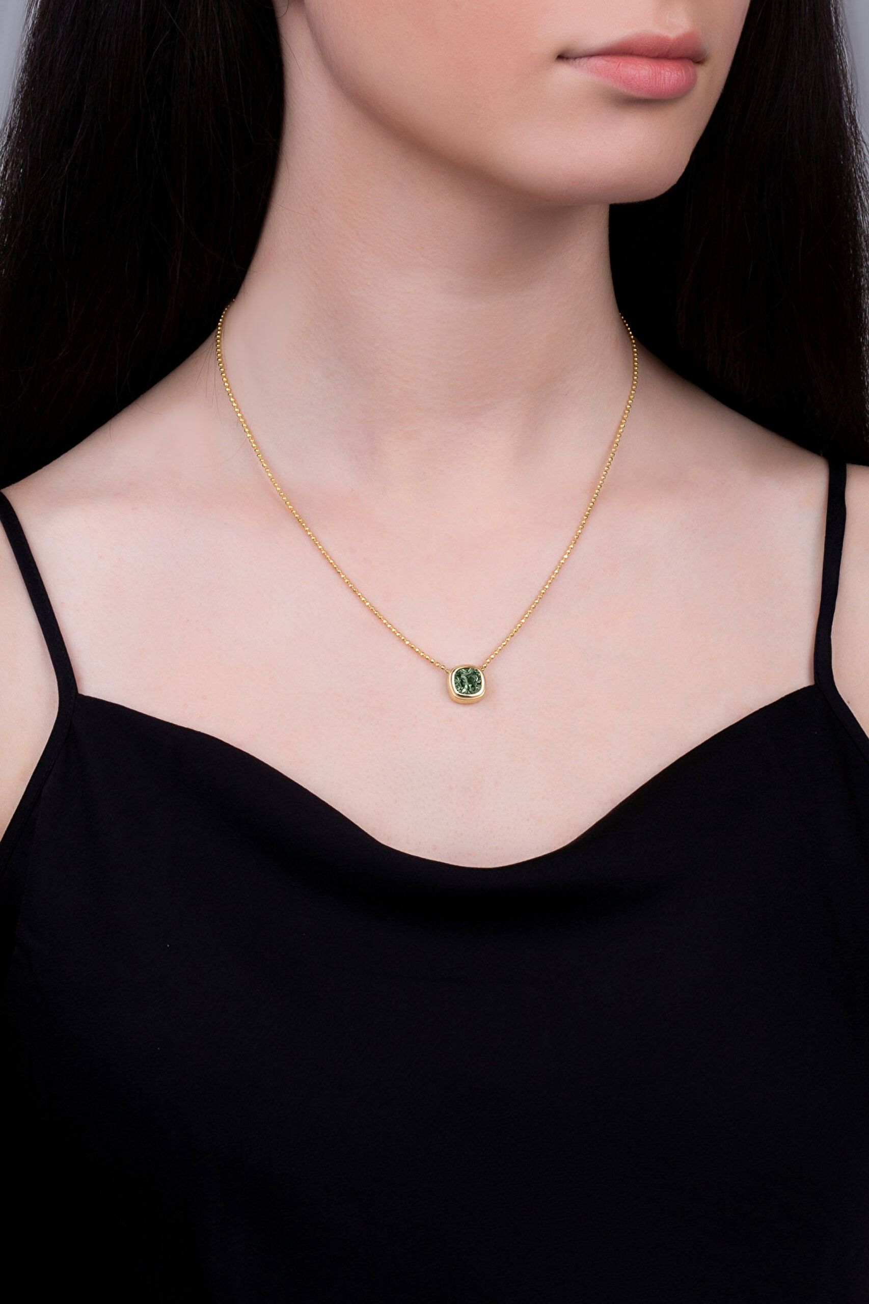 ⁠ Egzotik Zümrüt 18 Ayar Beyaz Altın Kaplama Gümüş Kolye_3}