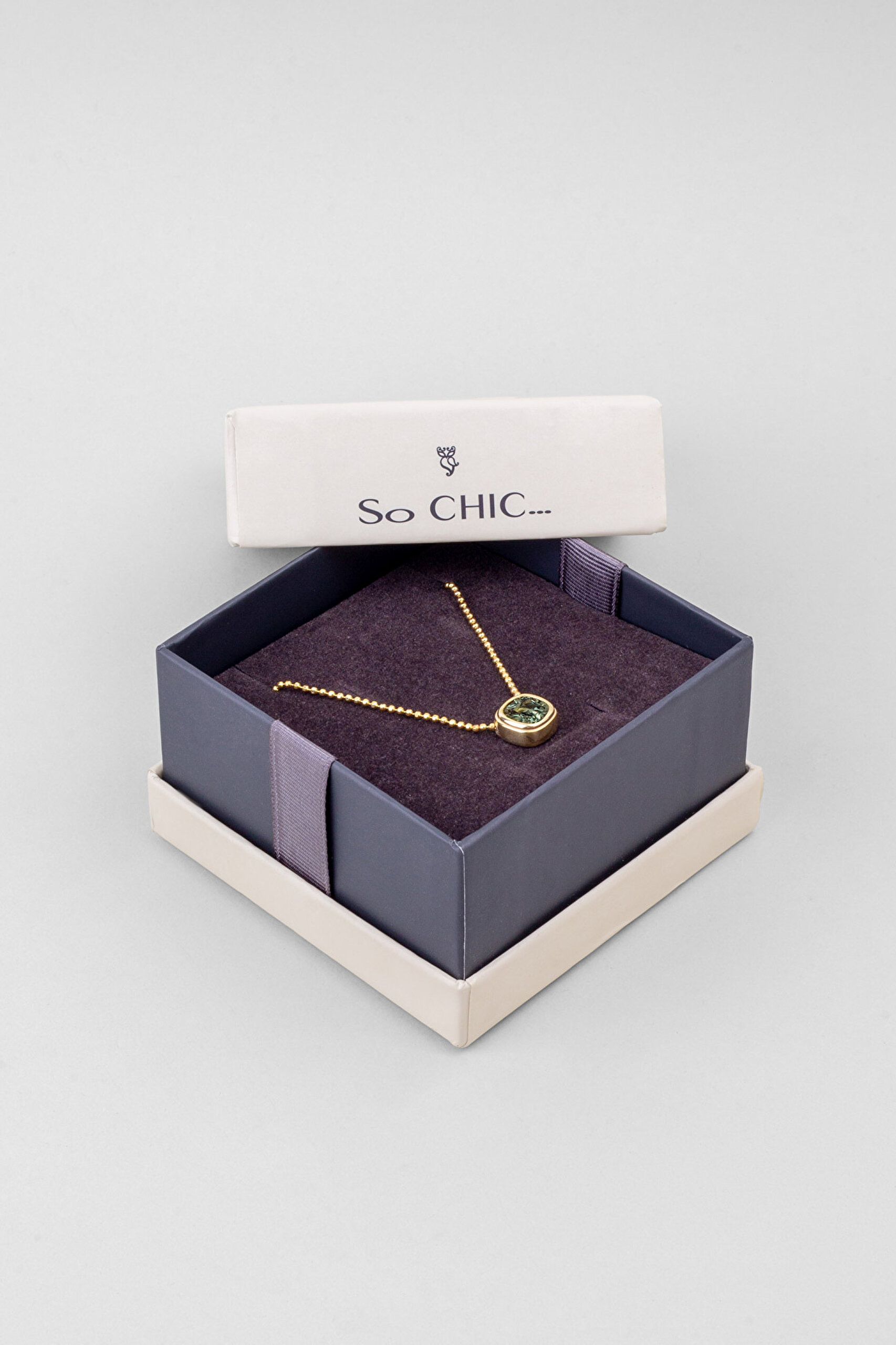 ⁠ Egzotik Zümrüt 18 Ayar Beyaz Altın Kaplama Gümüş Kolye_5}