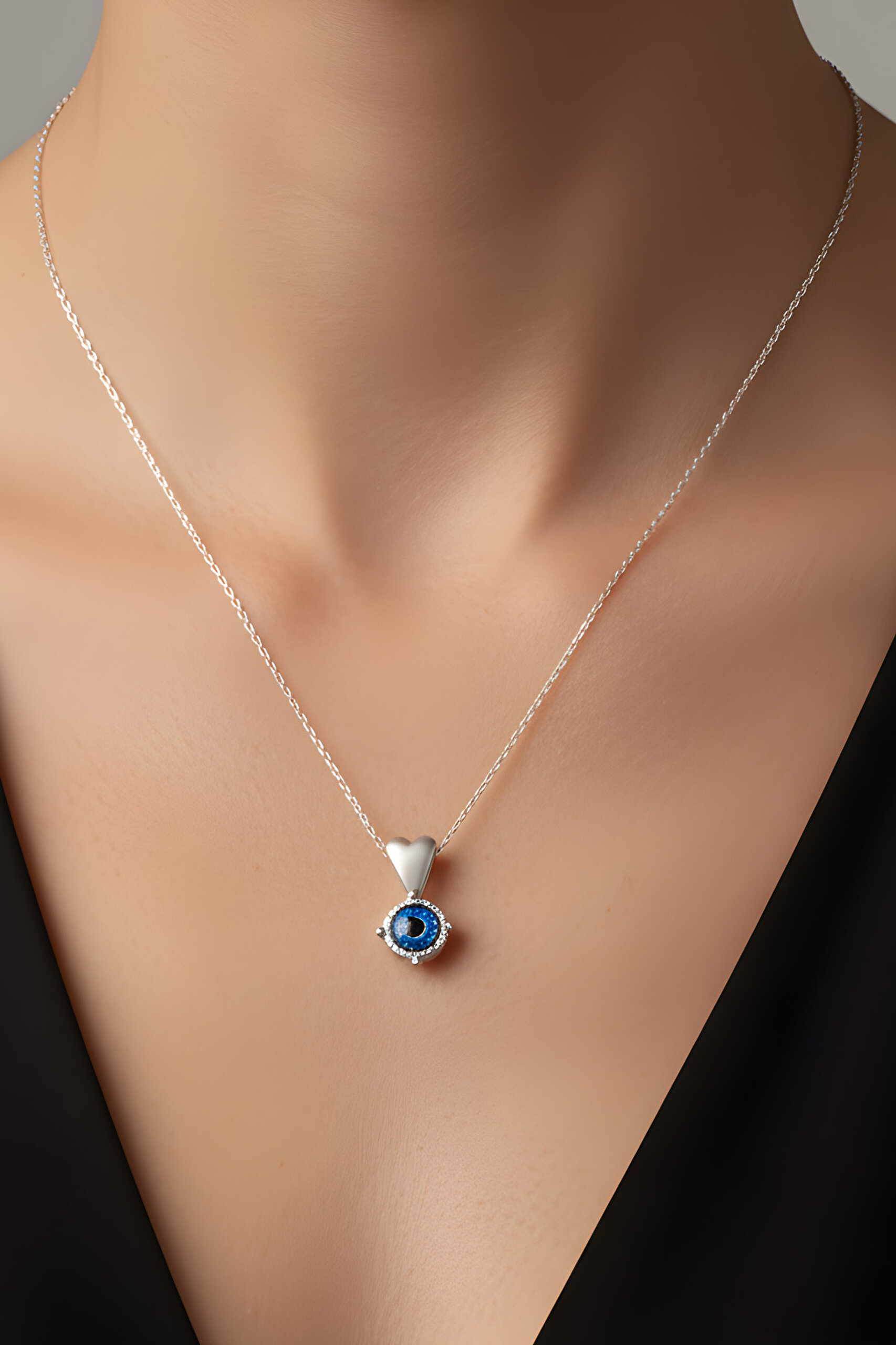 ⁠ Kalp Gözü 18 Ayar Beyaz Altın Kaplama 42 Cm Gümüş Nazar Kolye_1}