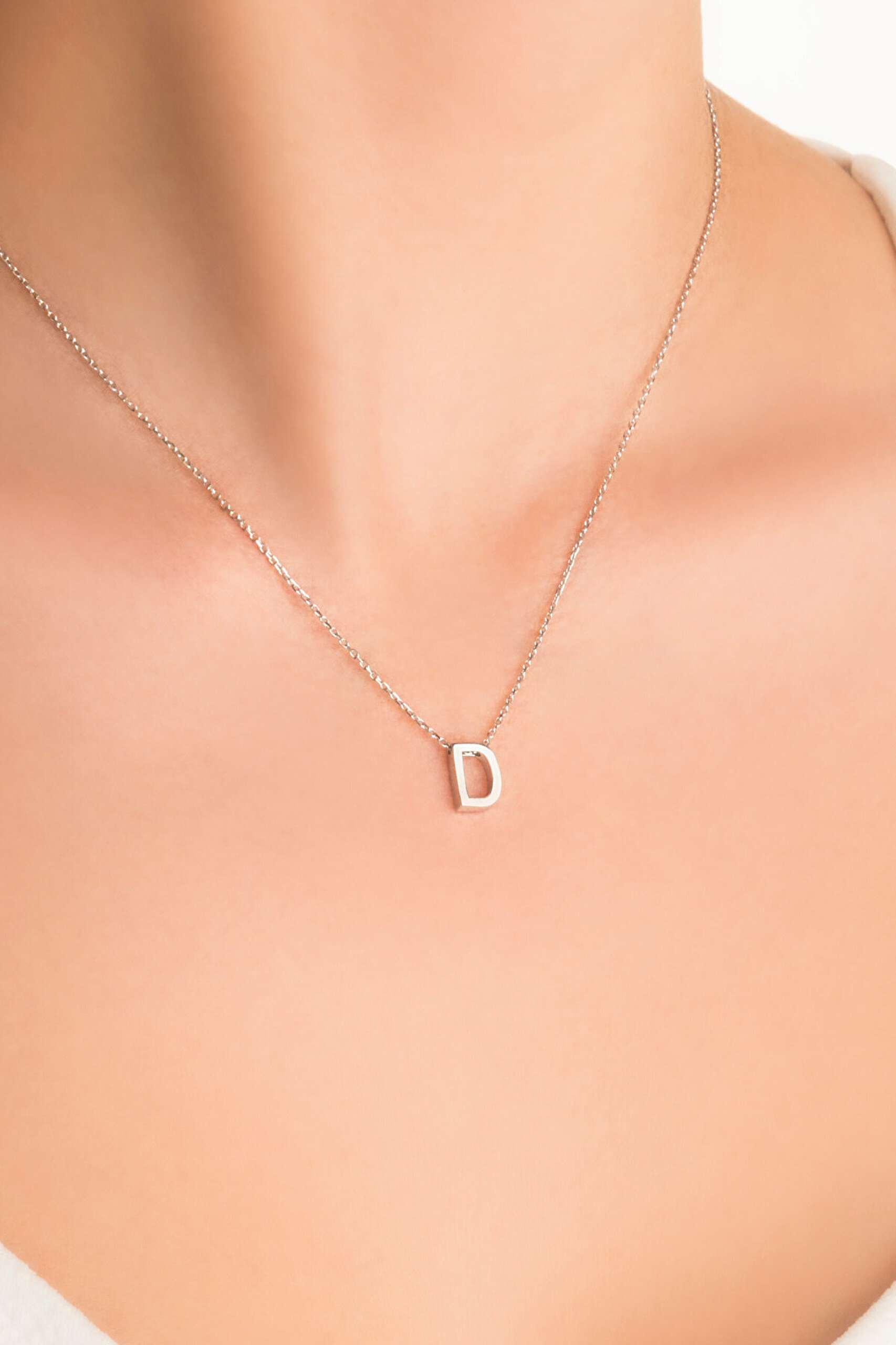 My Story D Harfi 18 Ayar Beyaz Altın Kaplama 45 Cm Gümüş Kolye - 1