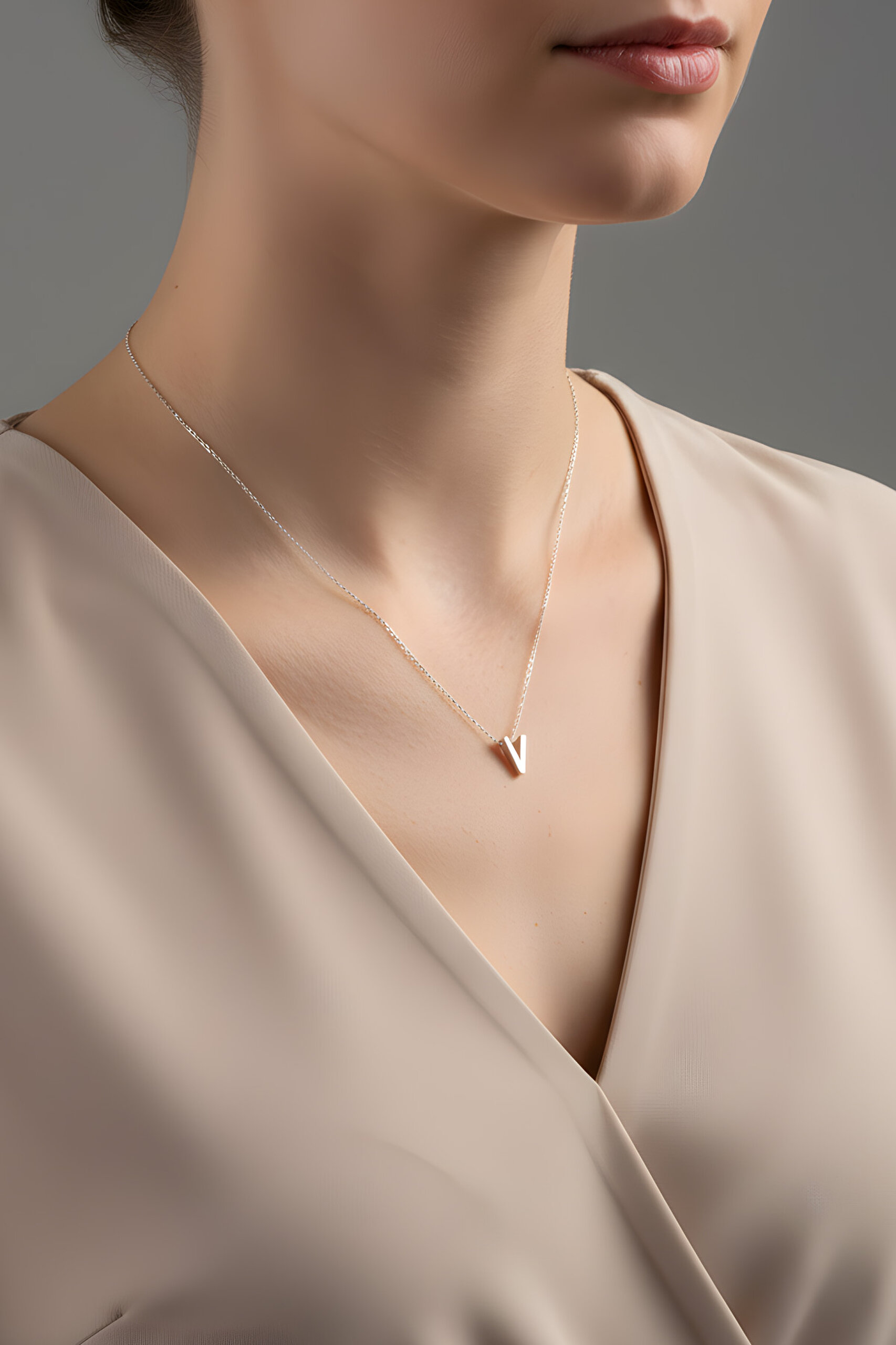 ⁠ My Story V Harfi 18 Ayar Beyaz Altın Kaplama 45 Cm Gümüş Kolye_3}