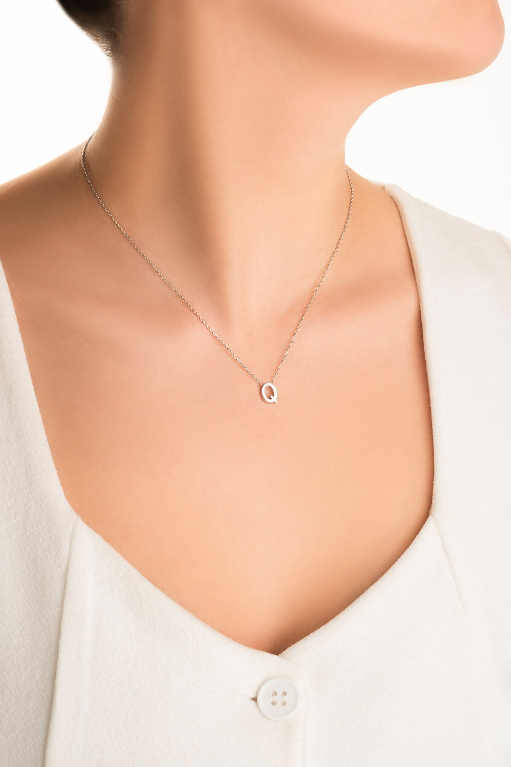 My Story Q Harfi 18 Ayar Beyaz Altın Kaplama 45 Cm Gümüş Kolye - 3