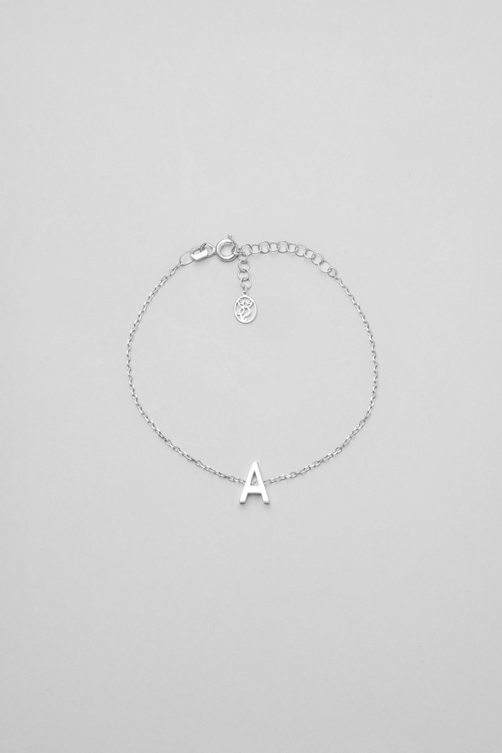 ⁠ My Story A Harfi 18 Ayar Beyaz Altın Kaplama 18 Cm Gümüş Bileklik_0}