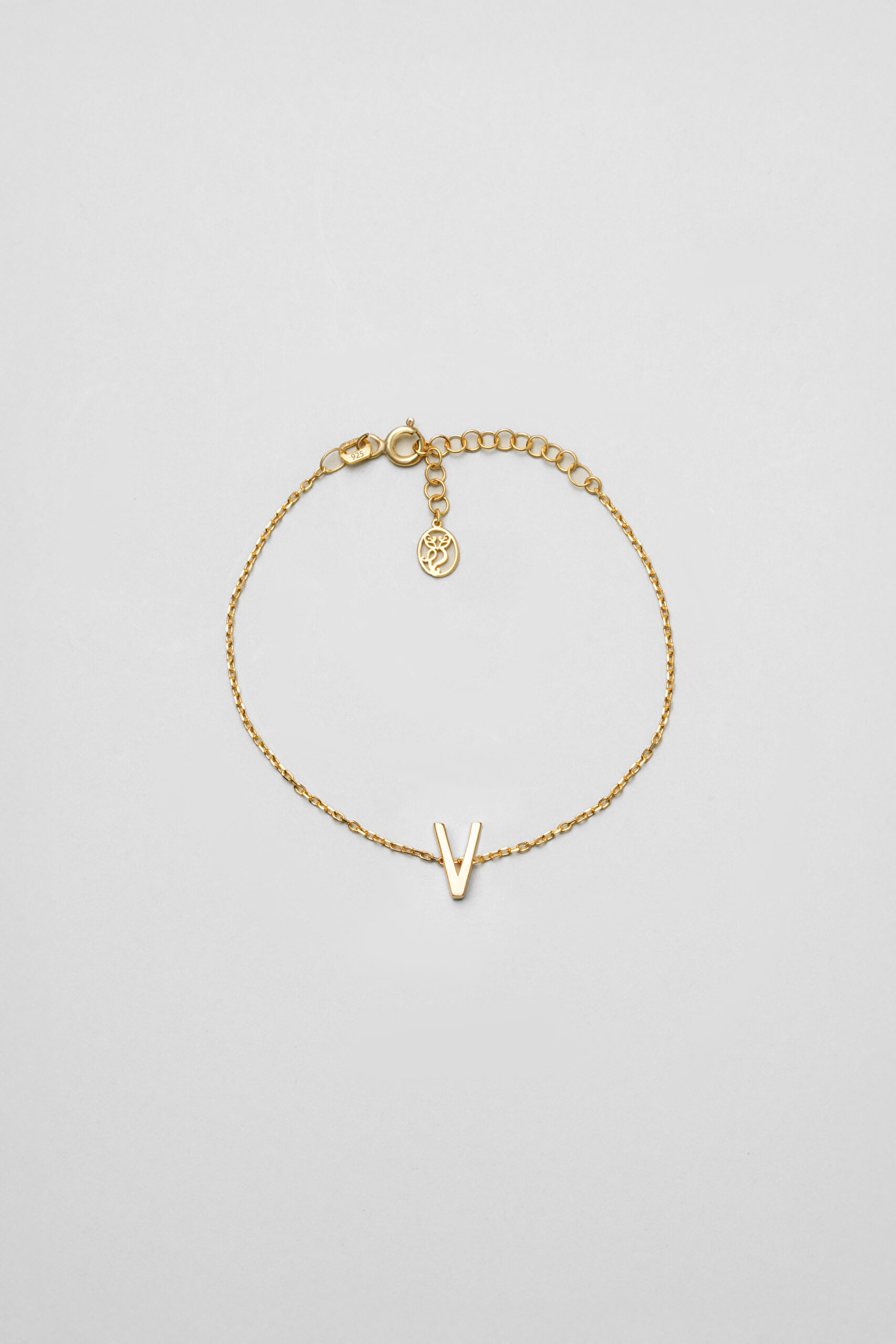 ⁠ My Story V Harfi 18 Ayar Sarı Altın Kaplama 18 Cm Gümüş Bileklik_0}