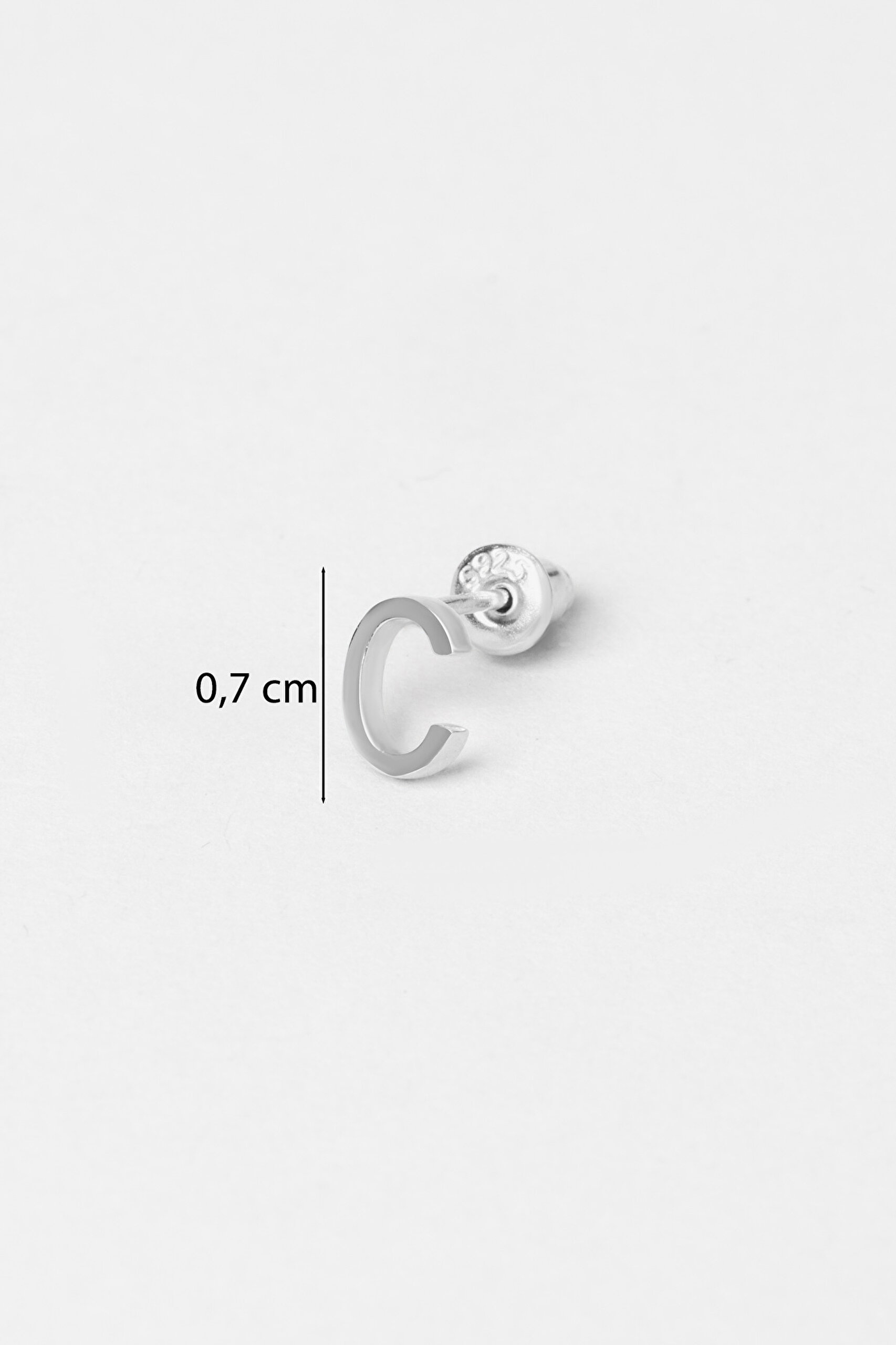 ⁠ My Story C Harfi 18 Ayar Beyaz Altın Kaplama Gümüş Tek Küpe_2}