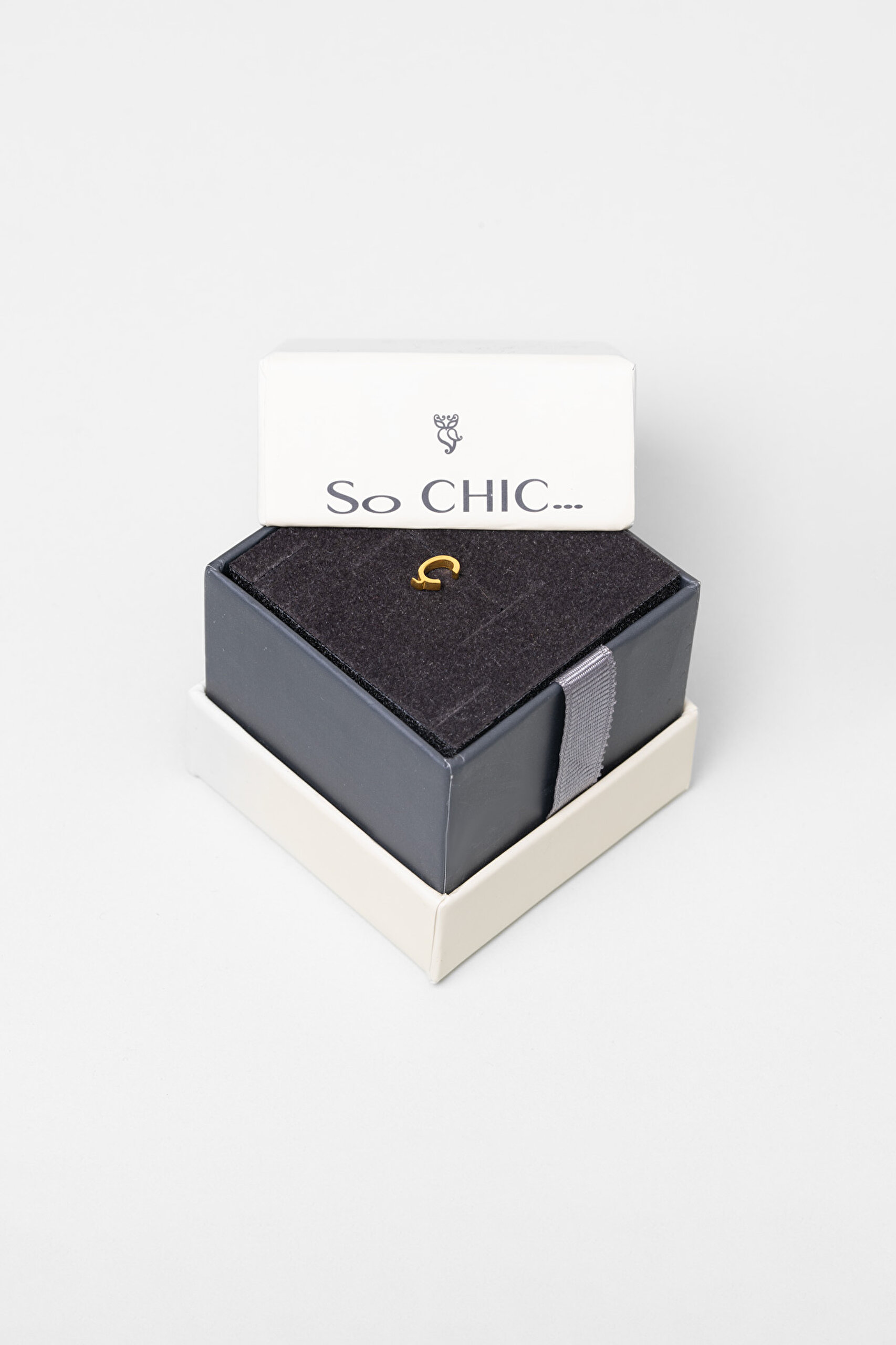 ⁠ My Story Ç Harfi 18 Ayar Sarı Altın Kaplama Gümüş Tek Küpe_3}