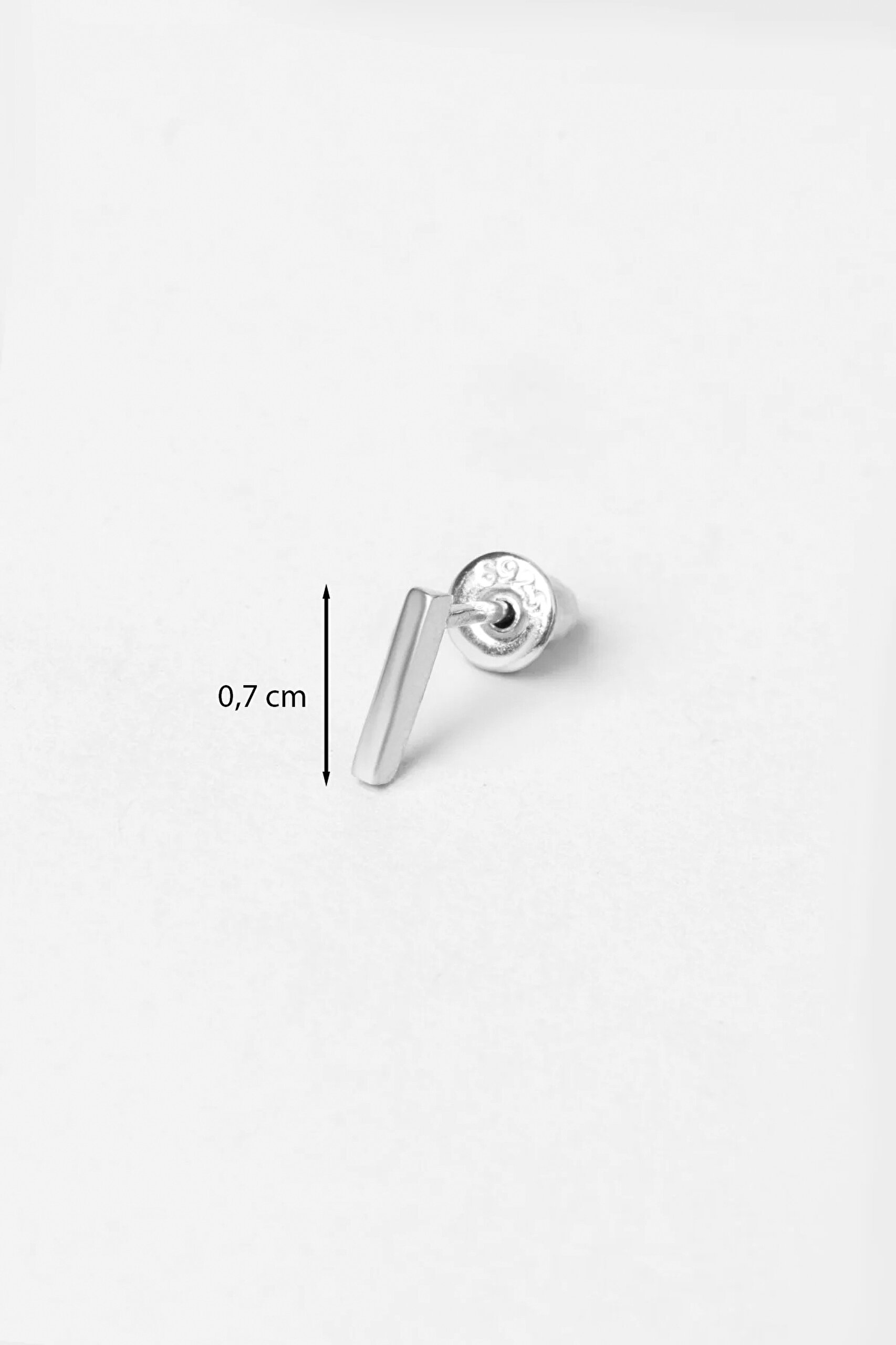 ⁠ My Story I Harfi 18 Ayar Beyaz Altın Kaplama Gümüş Tek Küpe_2}