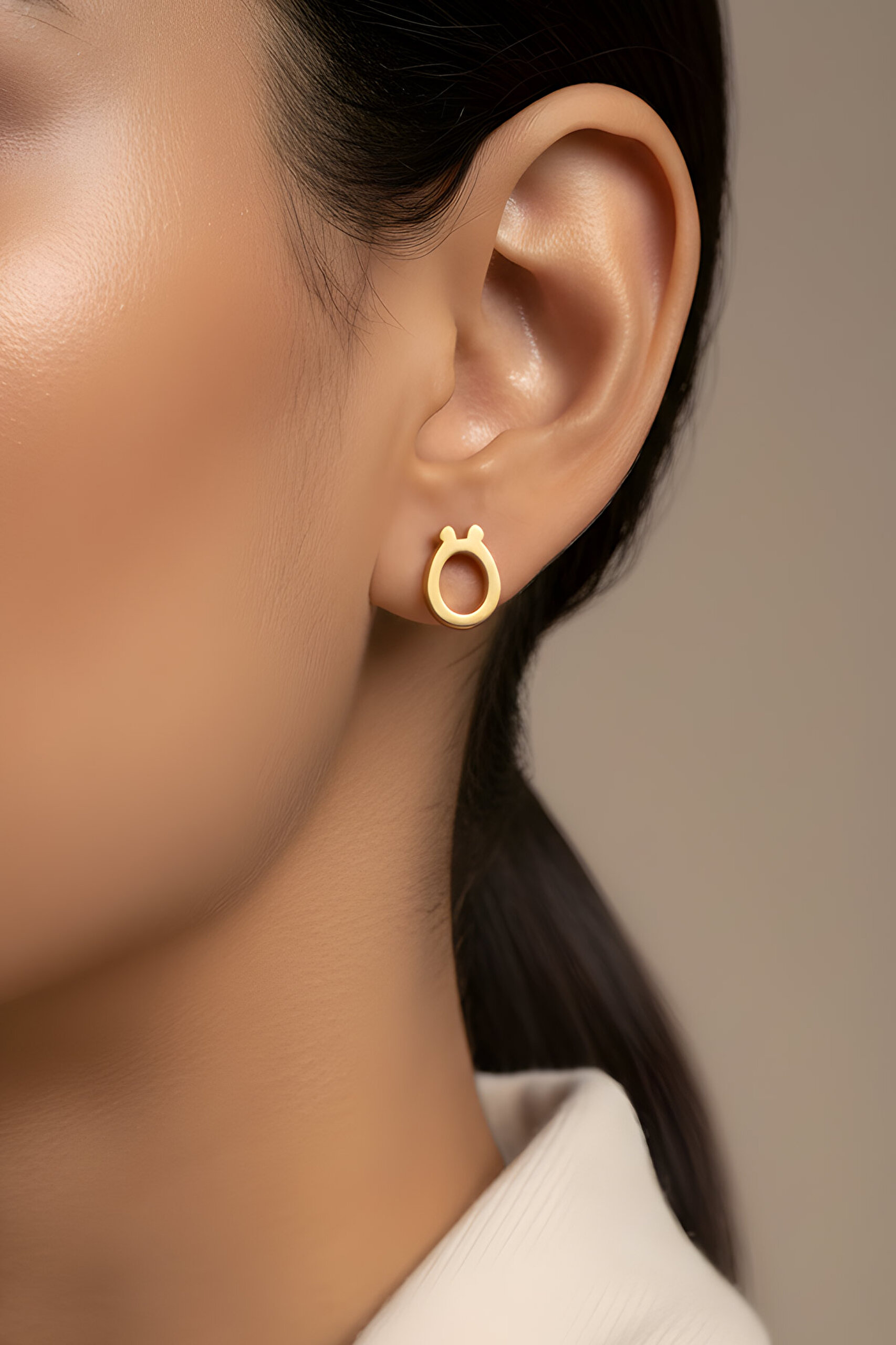 ⁠ My Story Ö Harfi 18 Ayar Sarı Altın Kaplama Gümüş Tek Küpe_1}