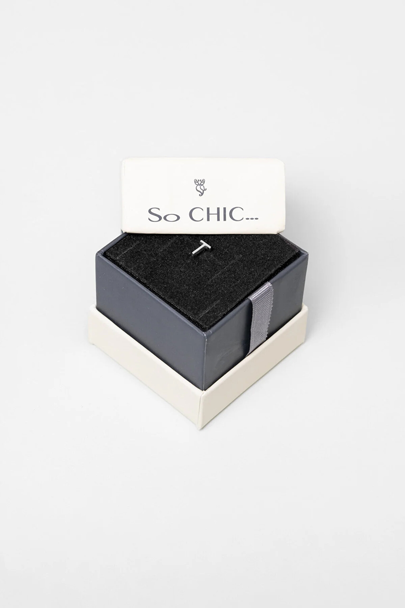 ⁠ My Story T Harfi 18 Ayar Beyaz Altın Kaplama Gümüş Tek Küpe_3}