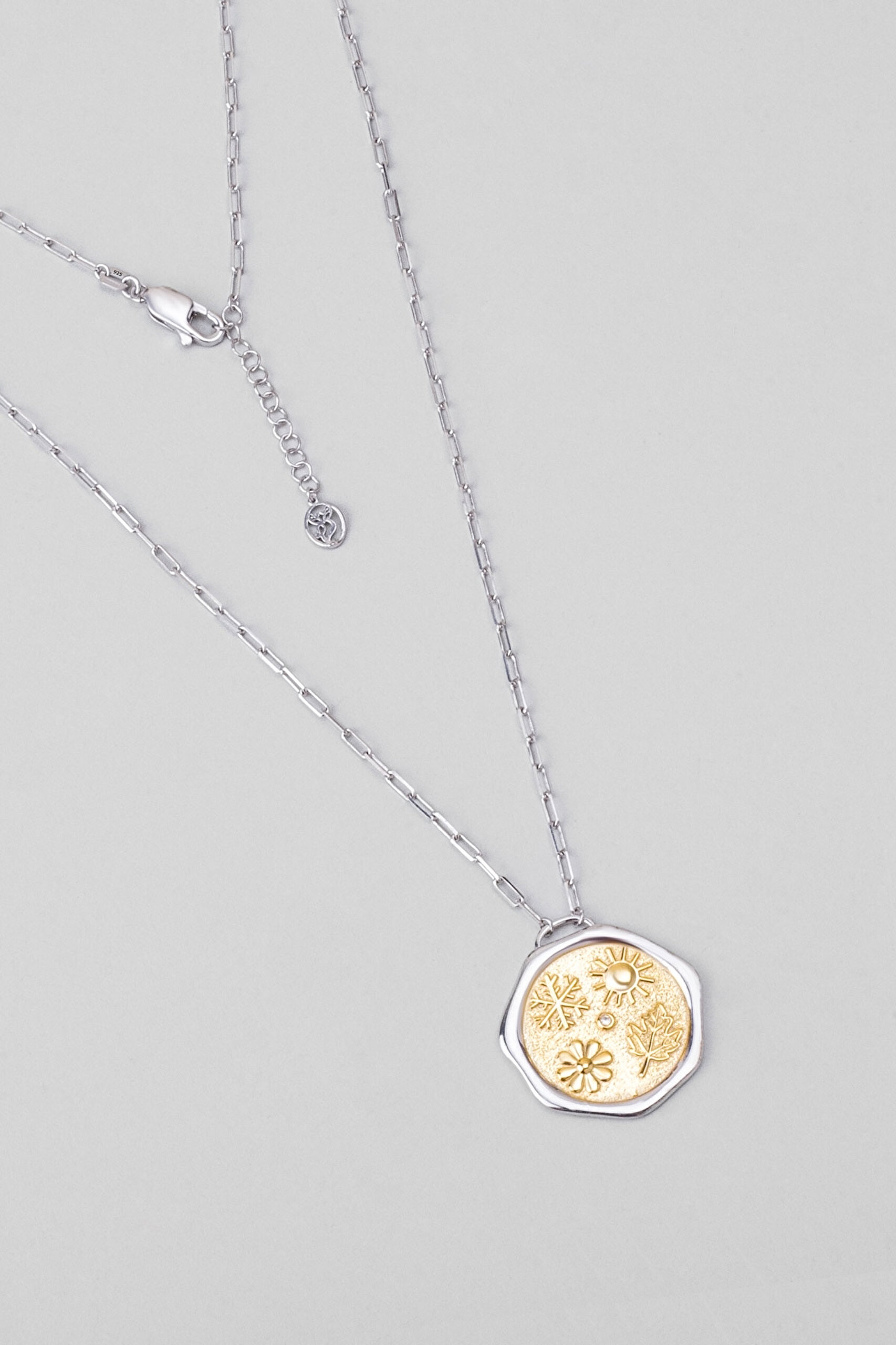 ⁠ Sonbahar Yaprağı 18 Ayar Sarı Ve Beyaz Altın Kaplama 58 Cm Çift Taraflı Gümüş Kolye_4}