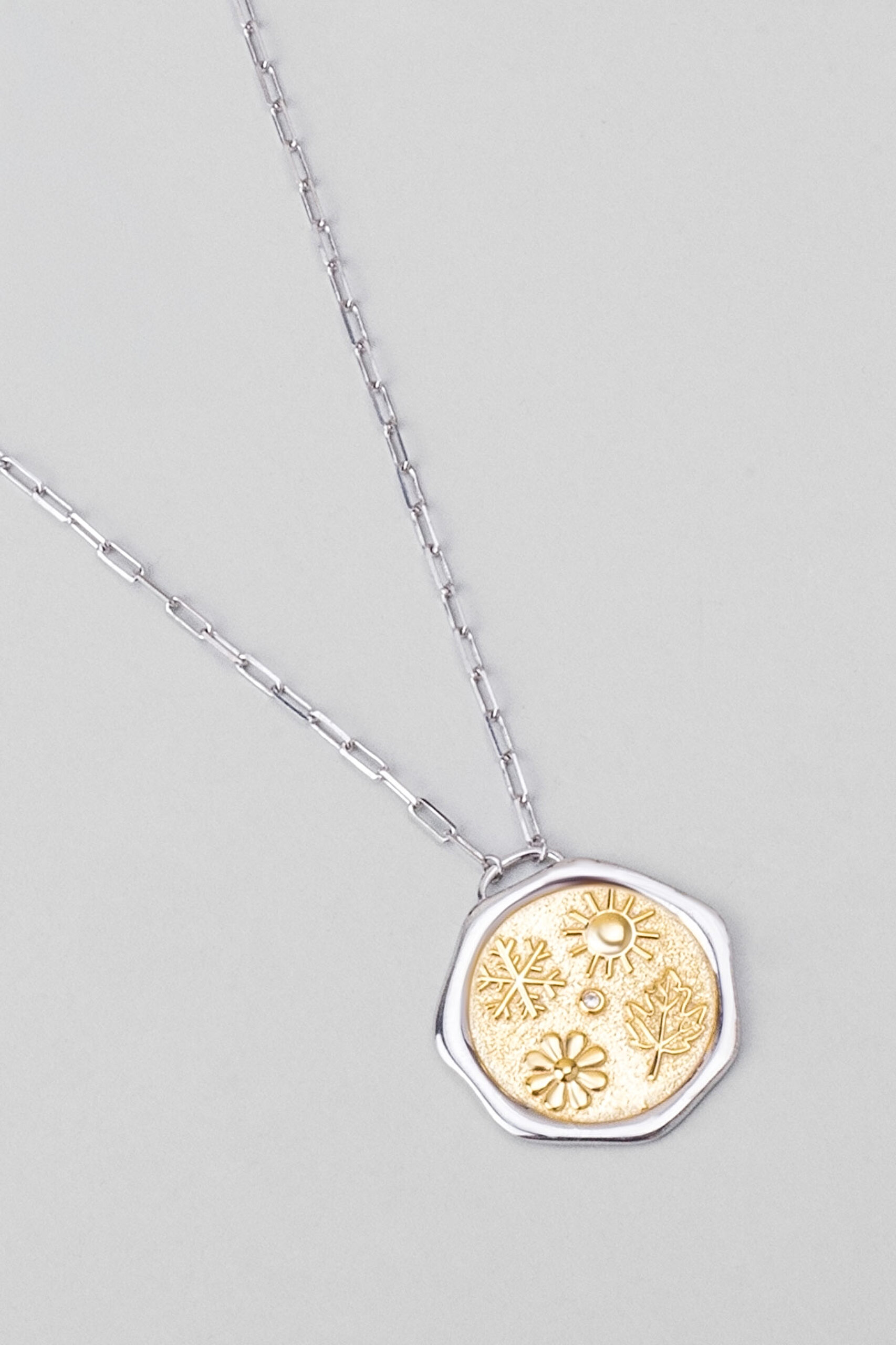 ⁠ Sonbahar Yaprağı 18 Ayar Sarı Ve Beyaz Altın Kaplama 58 Cm Çift Taraflı Gümüş Kolye_6}