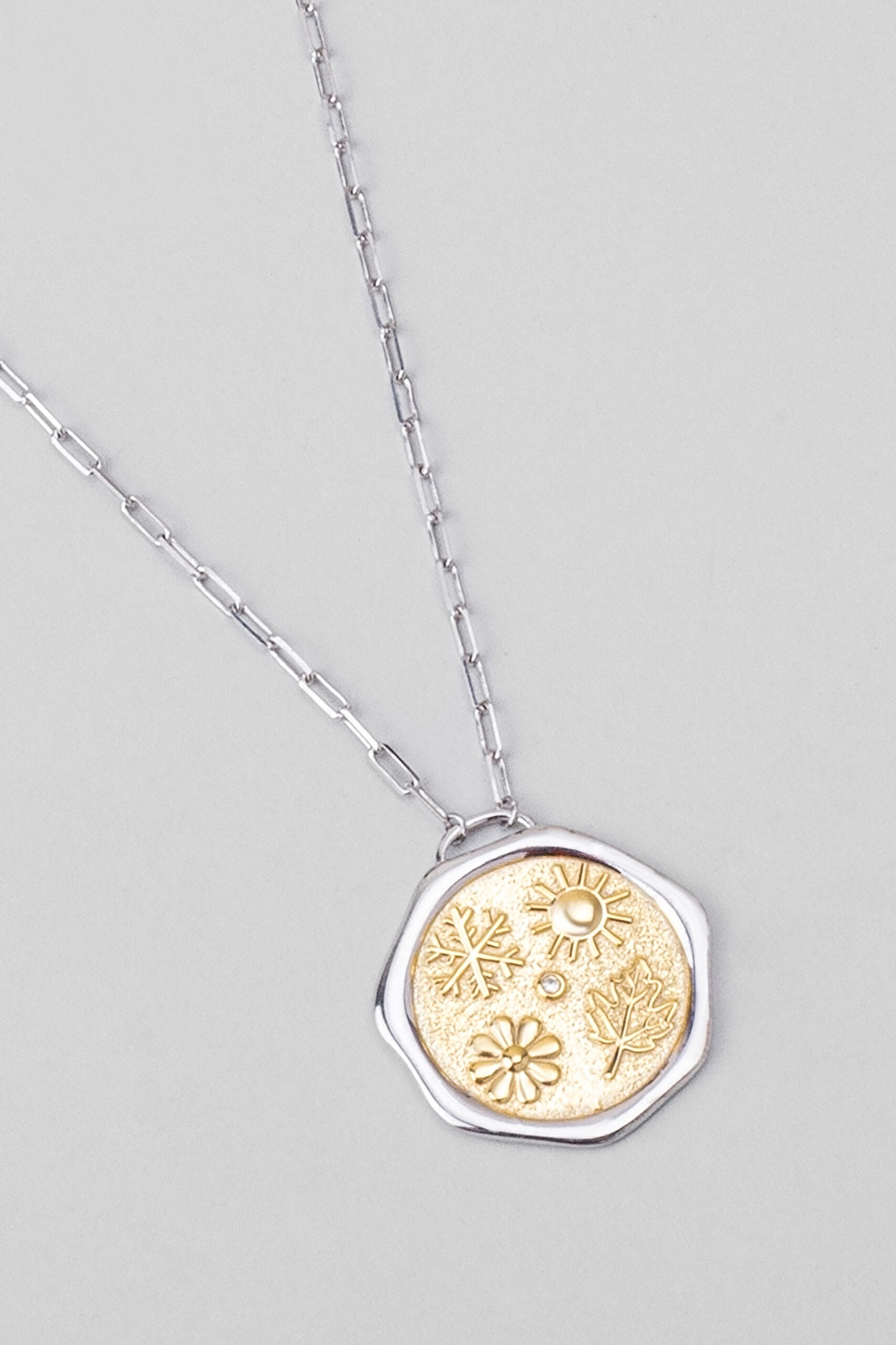 ⁠ Kış Kristali 18 Ayar Sarı Ve Beyaz Altın Kaplama 58 Cm Çift Taraflı Gümüş Kolye_6}