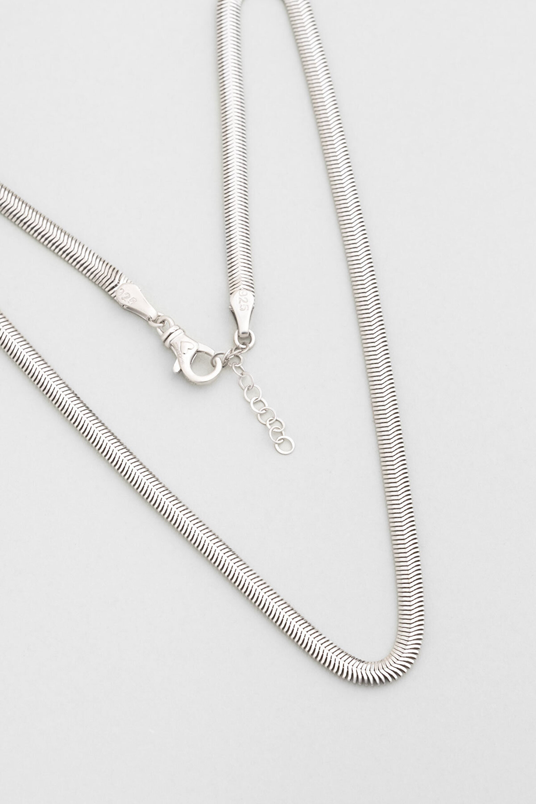 Cashmere 18 Ayar Beyaz Altın Kaplama 43 Cm Gümüş Balık Sırtı Kolye - 0