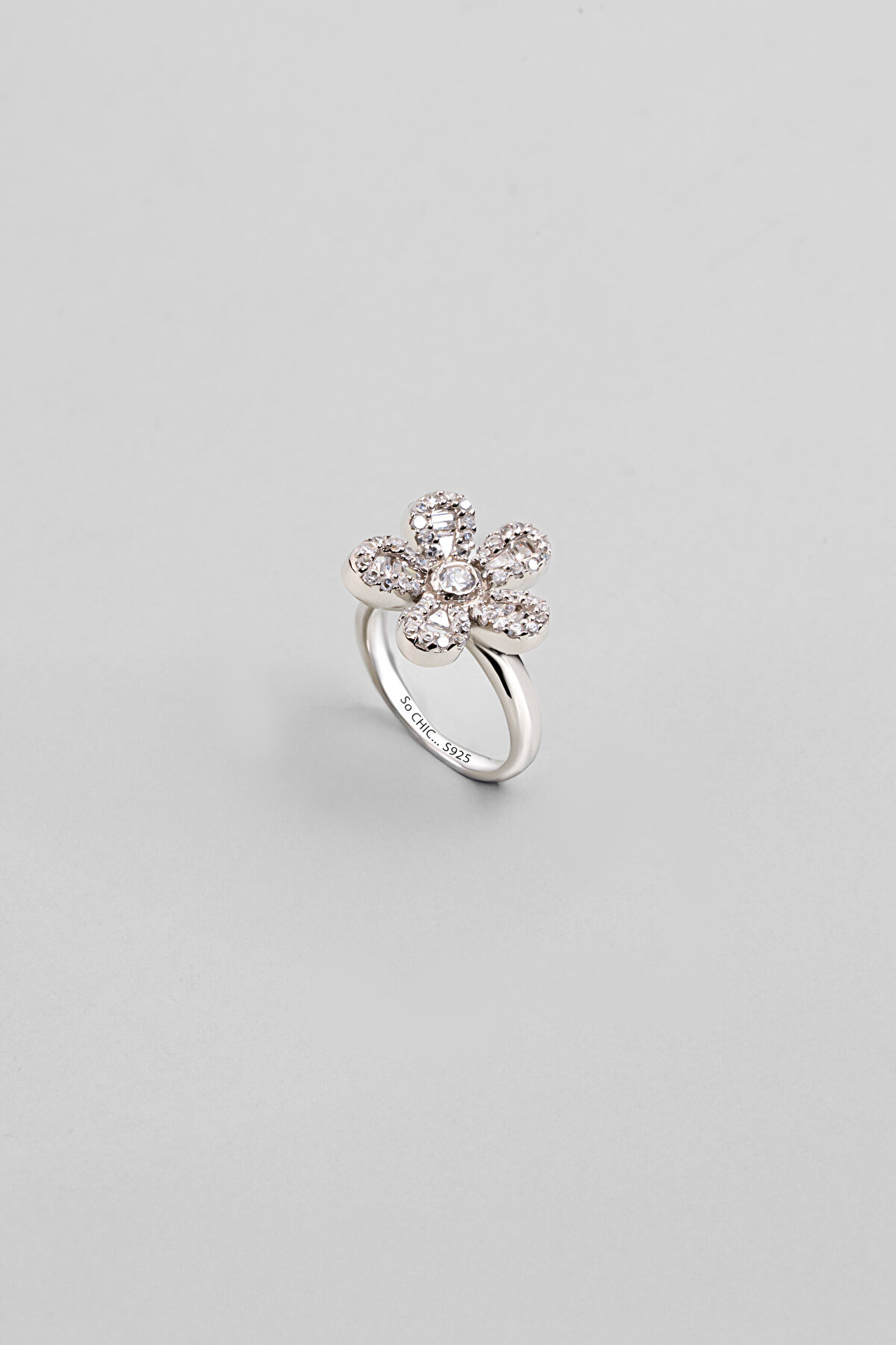 Yonca Çiçeği 18 Ayar Beyaz Altın Kaplama Gümüş Yüzük - 0