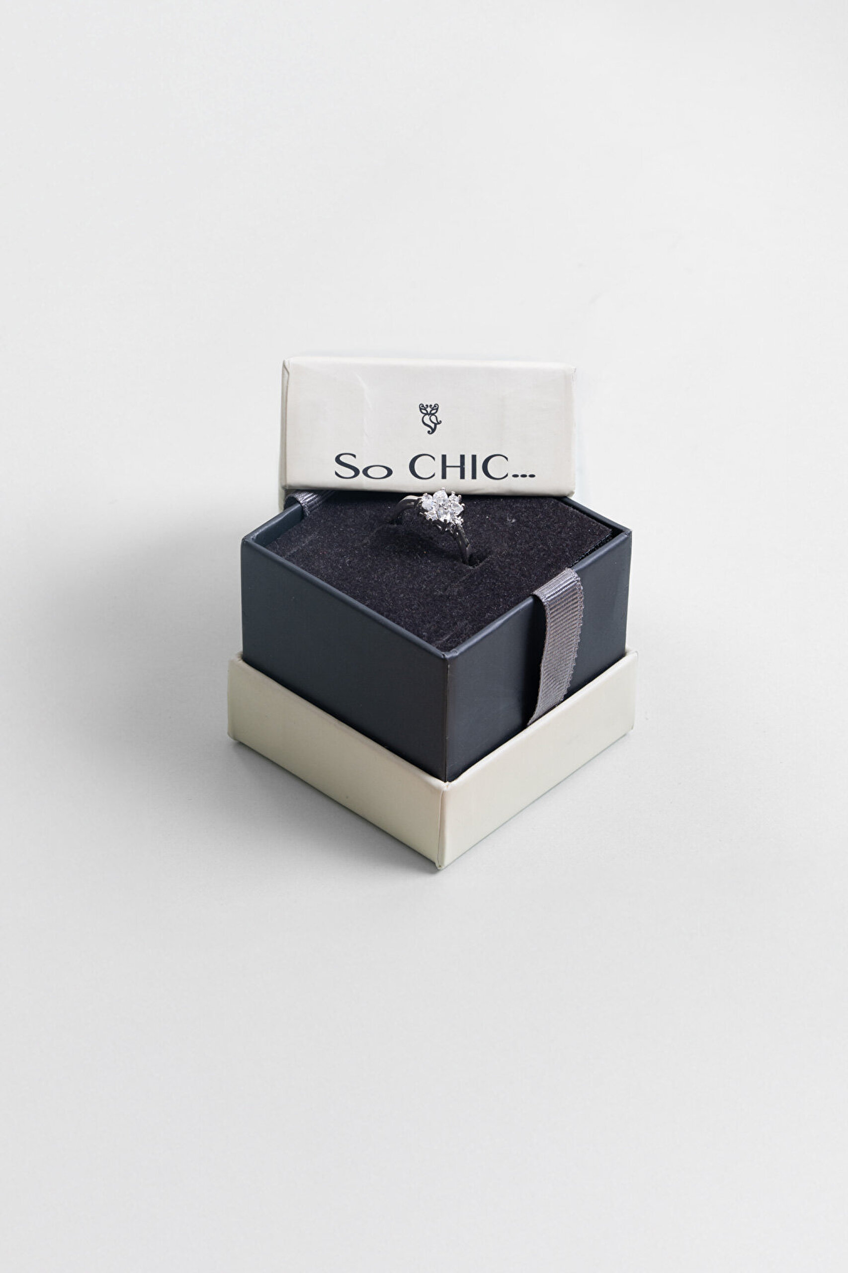 Kalp Işıltısı 18 Ayar Beyaz Altın Kaplama Gümüş Yüzük - 2