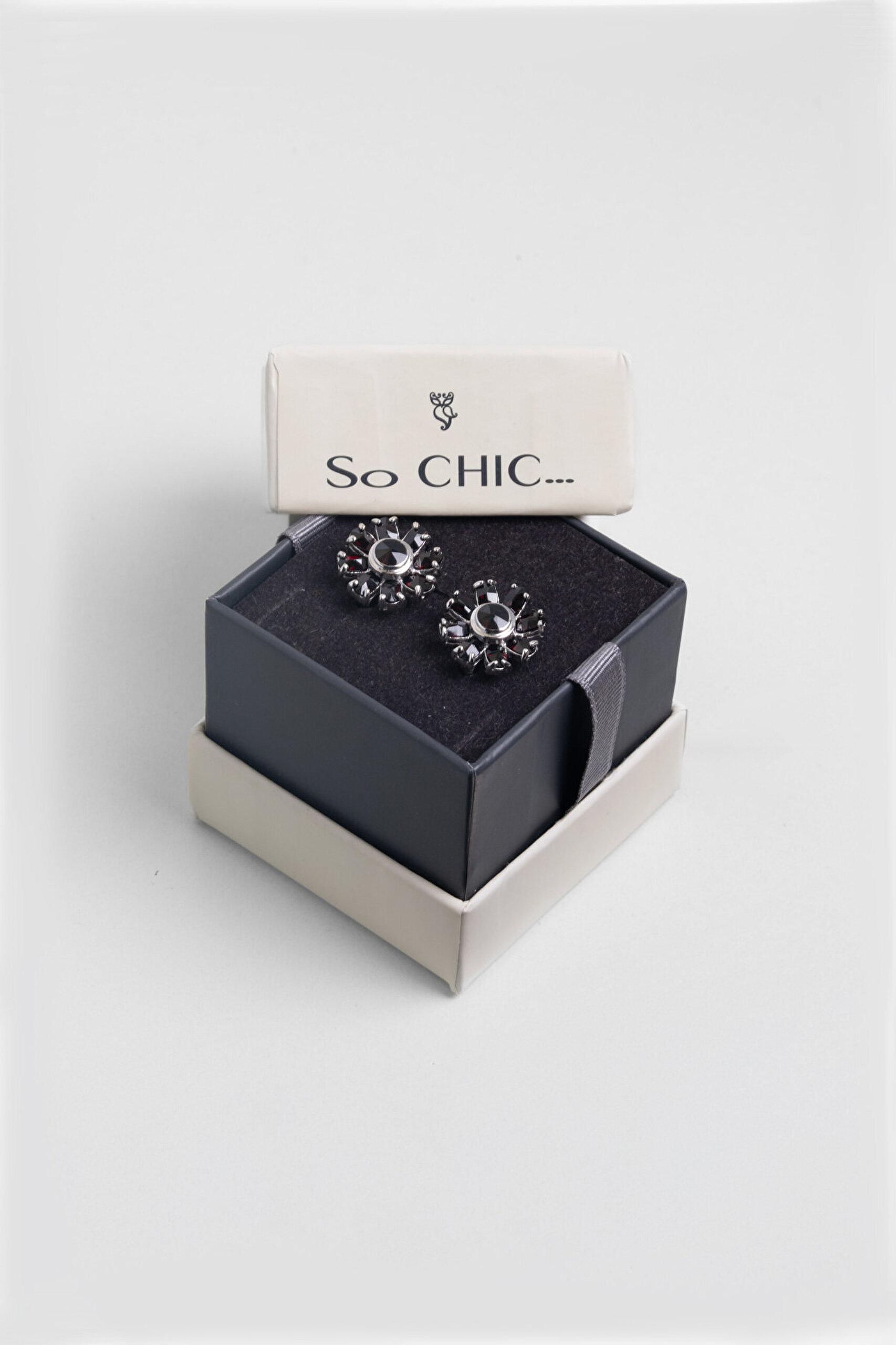 Çikolata Çiçeği 18 Ayar Beyaz Altın Kaplama Gümüş Küpe - 2