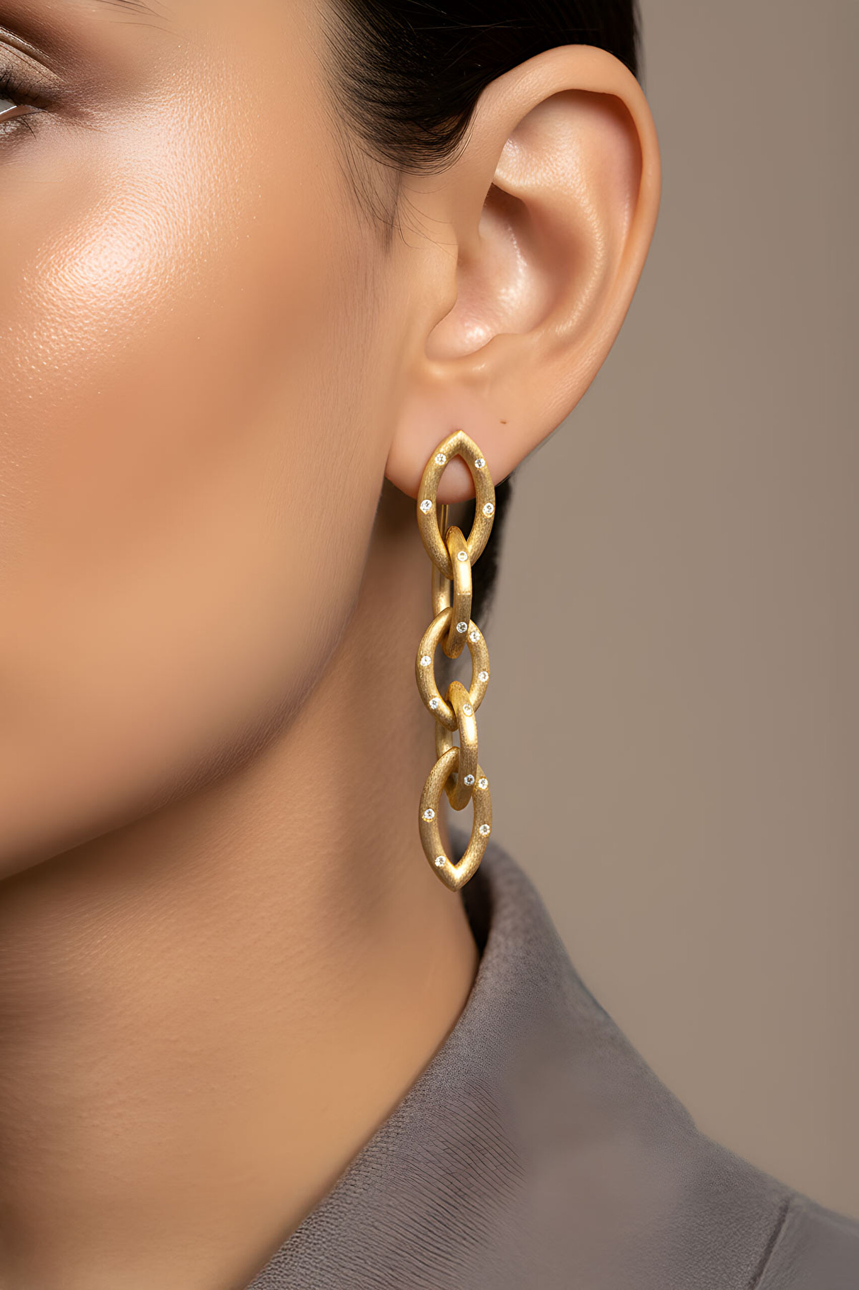 ⁠ Sonsuzluğun Büyüsü 18 Ayar Sarı Altın Kaplama Gümüş Küpe_2}