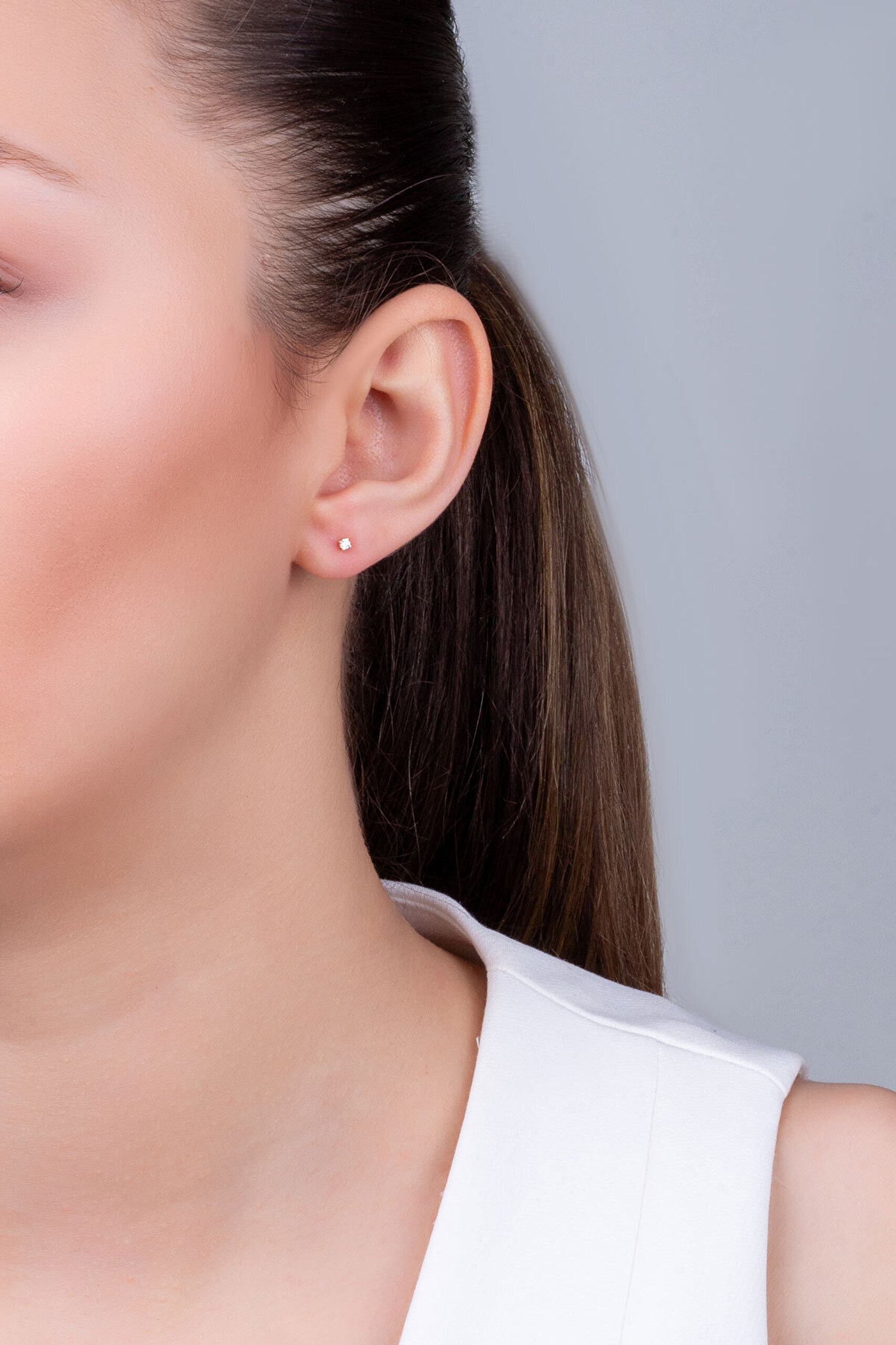 Zirkon Taşlı 2 Mm 18 Ayar Sarı Altın Kaplama Gümüş Tektaş Küpe - 3