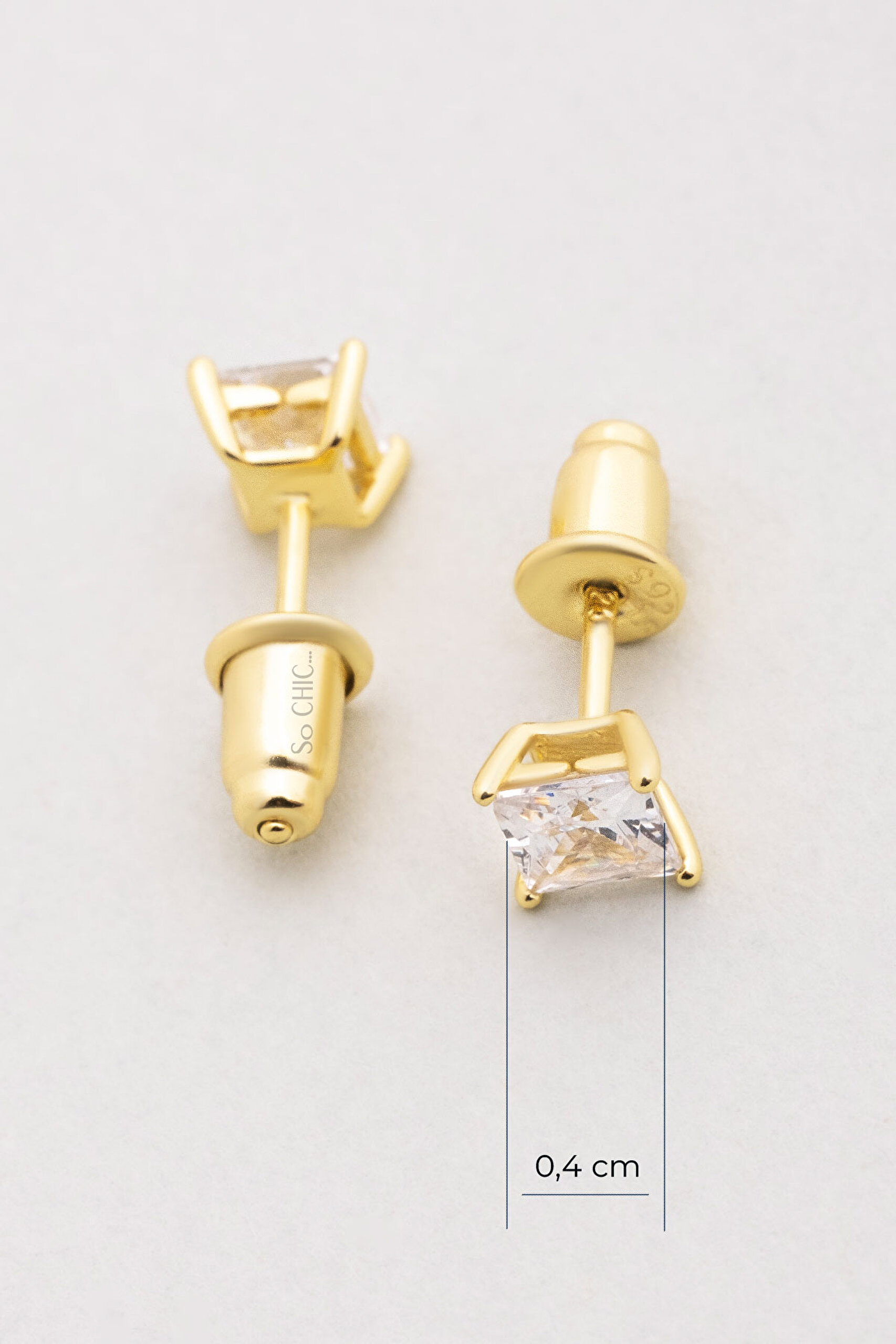 ⁠ Minimal 18 Ayar Sarı Altın Kaplama 4 Mm Gümüş Tek Taş Küpe_1}