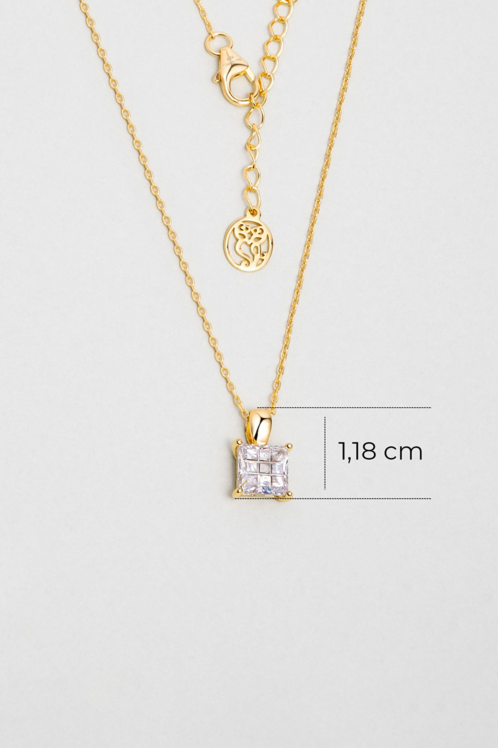⁠ Kare Kesim 18 Ayar Sarı Altın Kaplama 45 Cm Gümüş Minimal Kolye
_2}