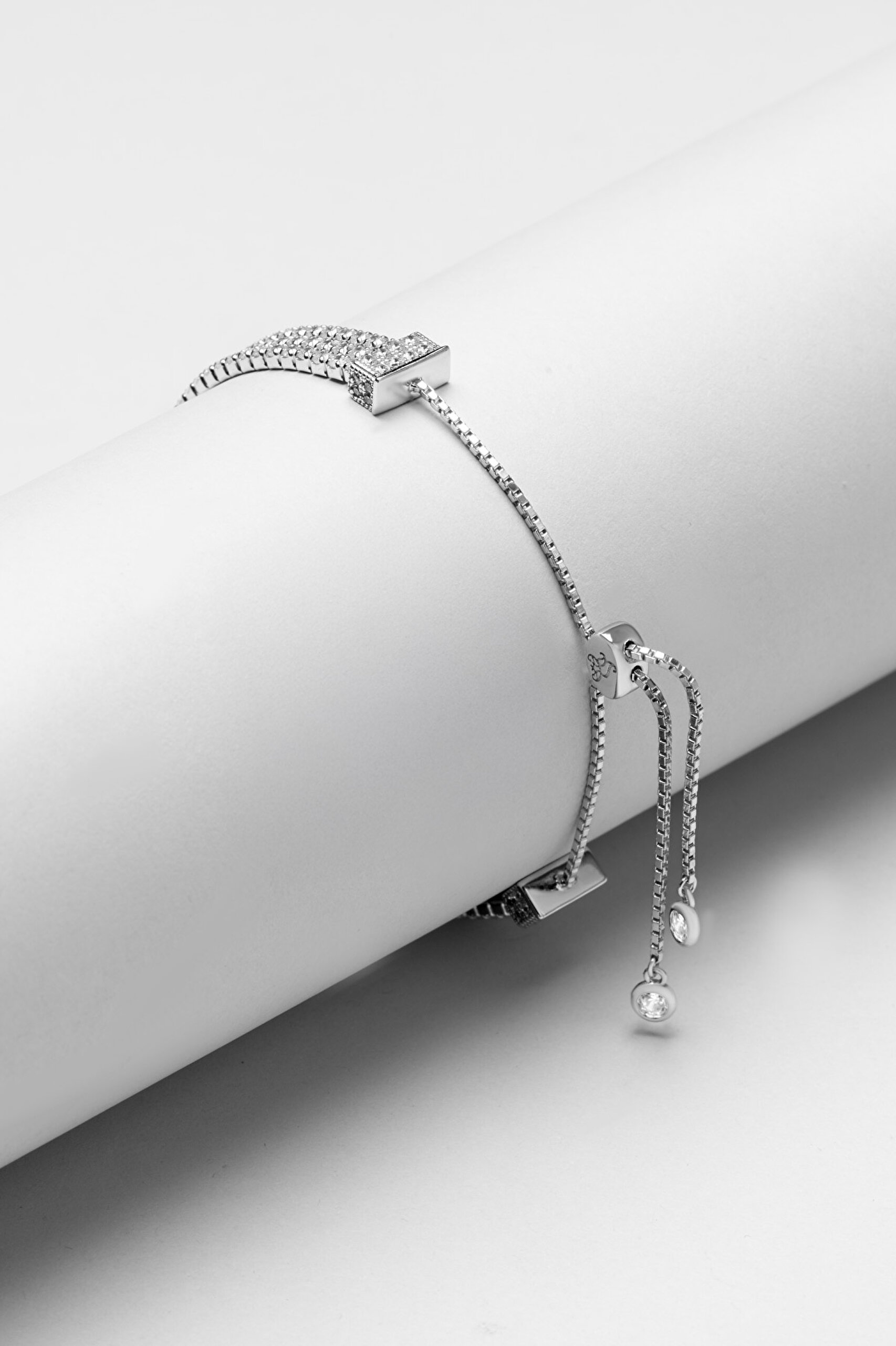 ⁠ Su Yolu 18 Ayar Beyaz Altın Kaplama Gümüş Ayarlanabilir Üçlü Bileklik_5}