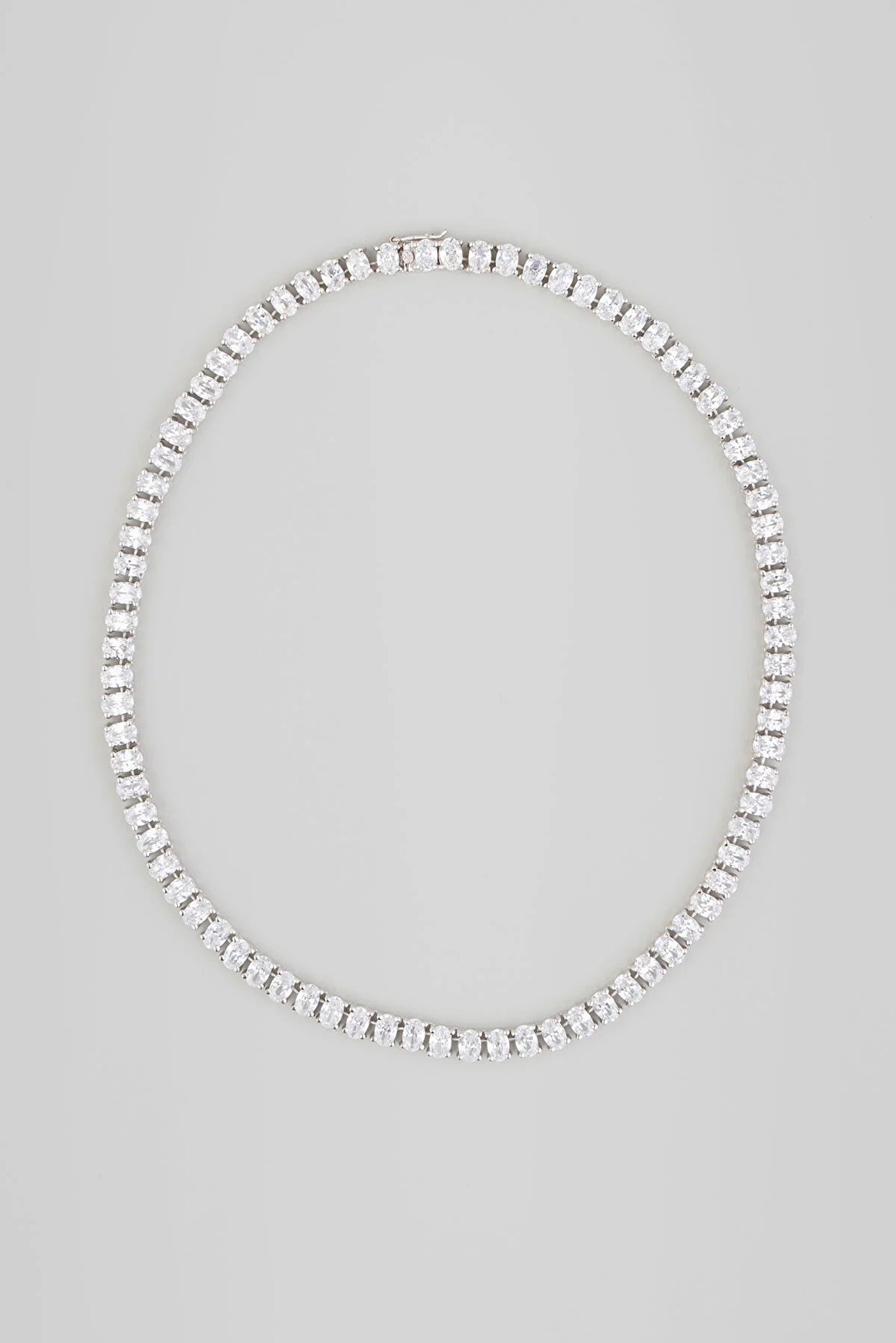 ⁠ Oval Taşlı 18 Ayar Beyaz Altın Kaplama  41 Cm Gümüş Su Yolu Gerdanlık

_0}