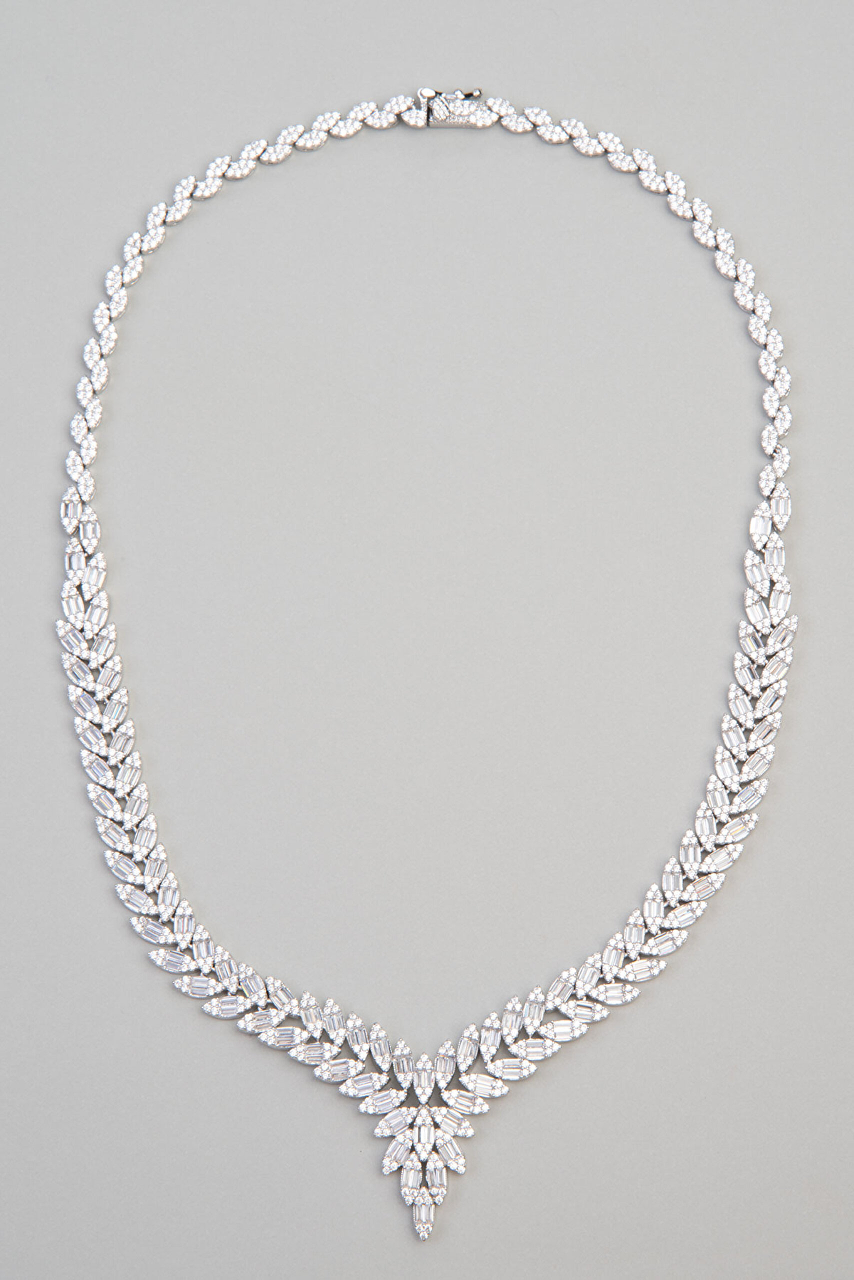 ⁠ Diana 18 Ayar Beyaz Altın Kaplama 42 Cm Gümüş Gerdanlık_0}