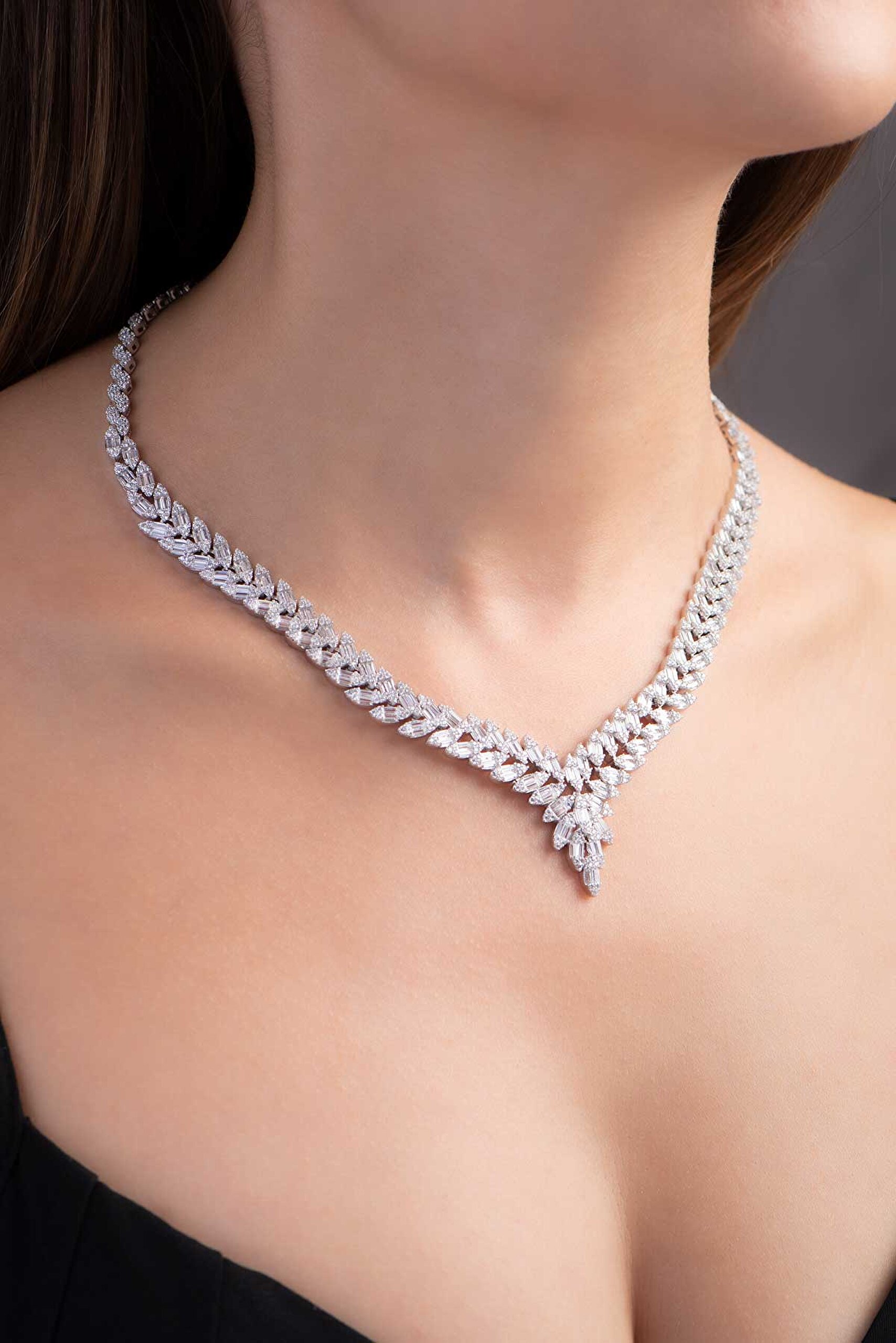 ⁠ Diana 18 Ayar Beyaz Altın Kaplama 42 Cm Gümüş Gerdanlık_1}