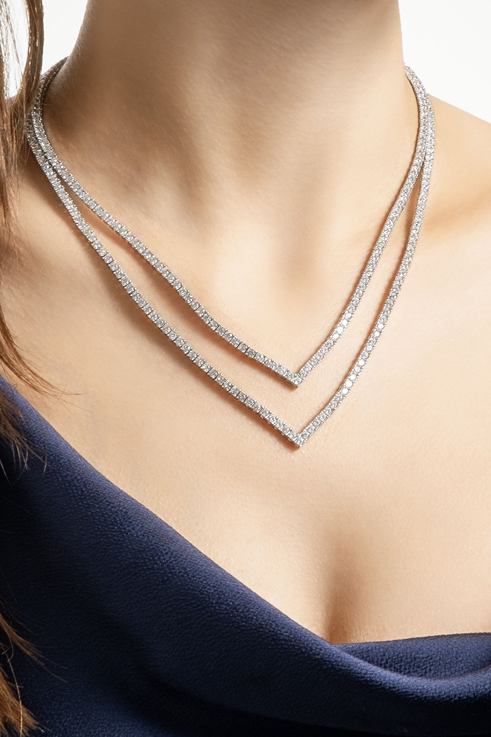 ⁠ Işıltılı Gece 18 Ayar Beyaz Altın Kaplama Gümüş Tasarım Su Yolu Gerdanlık_4}