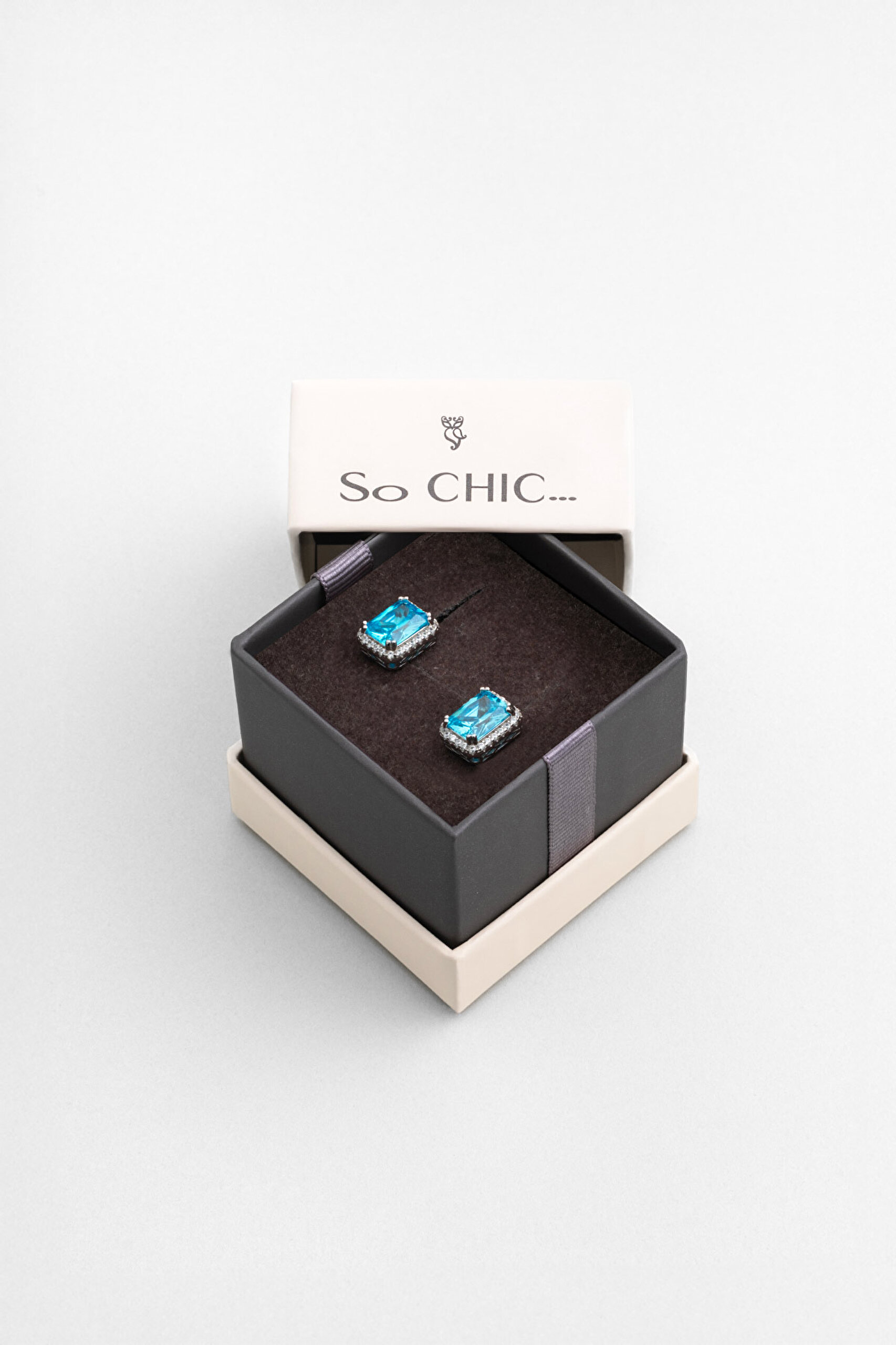 ⁠ Buz Işıltısı 18 Ayar Beyaz Altın Kaplama Gümüş Baget Küpe_4}