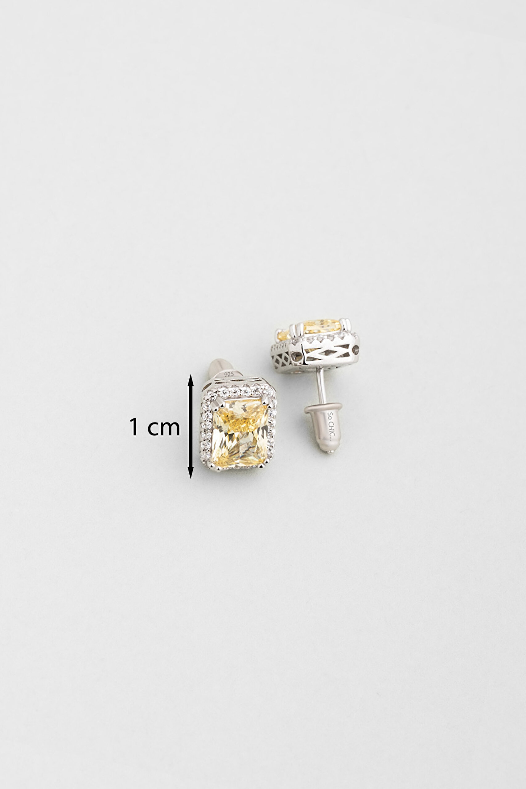 ⁠ Güneş Işıltısı 18 Ayar Beyaz Altın Kaplama Gümüş Baget Küpe_2}