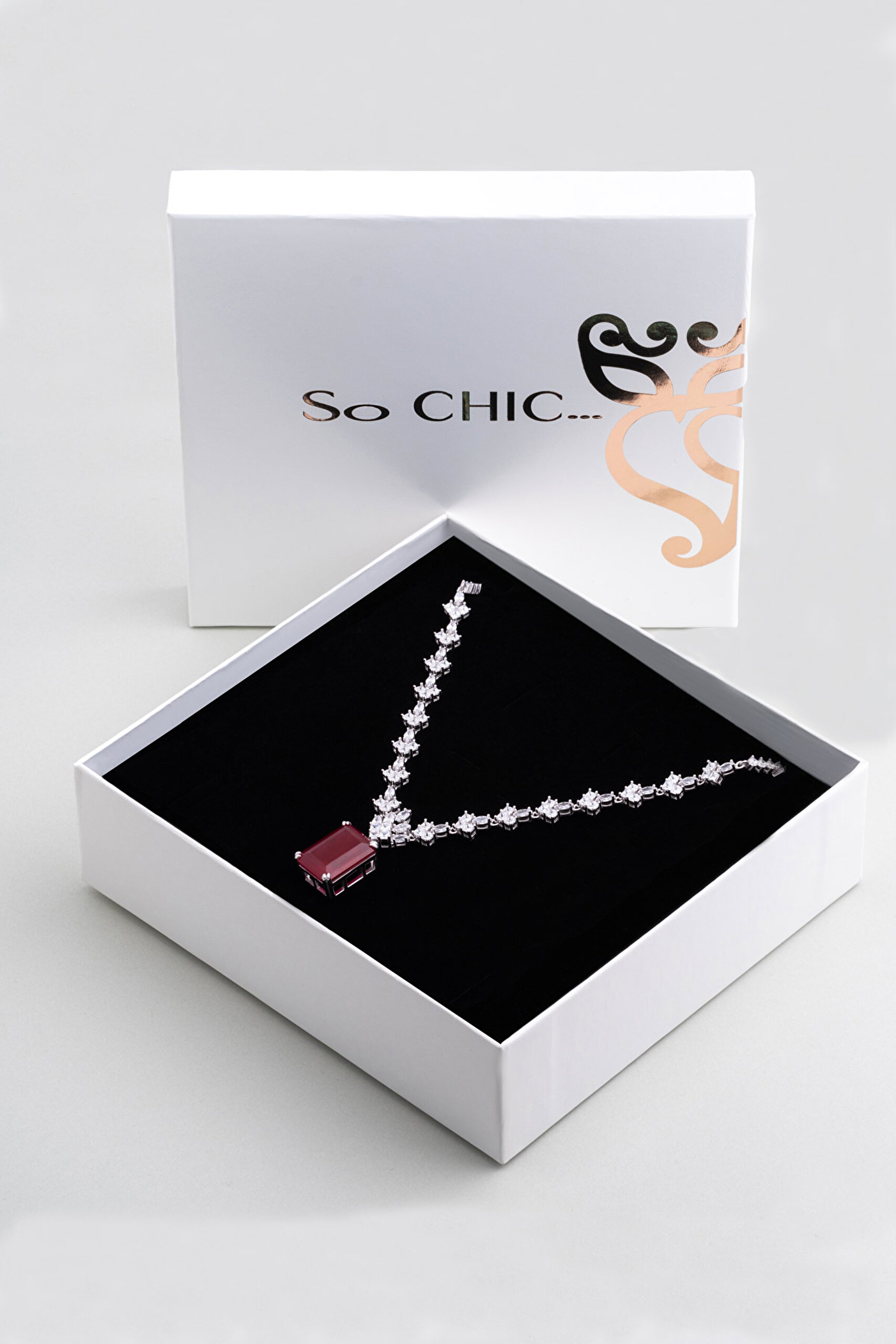 ⁠ Created Ruby Taşlı 18 Ayar Beyaz Altın Kaplama Gümüş Gerdanlık_5}