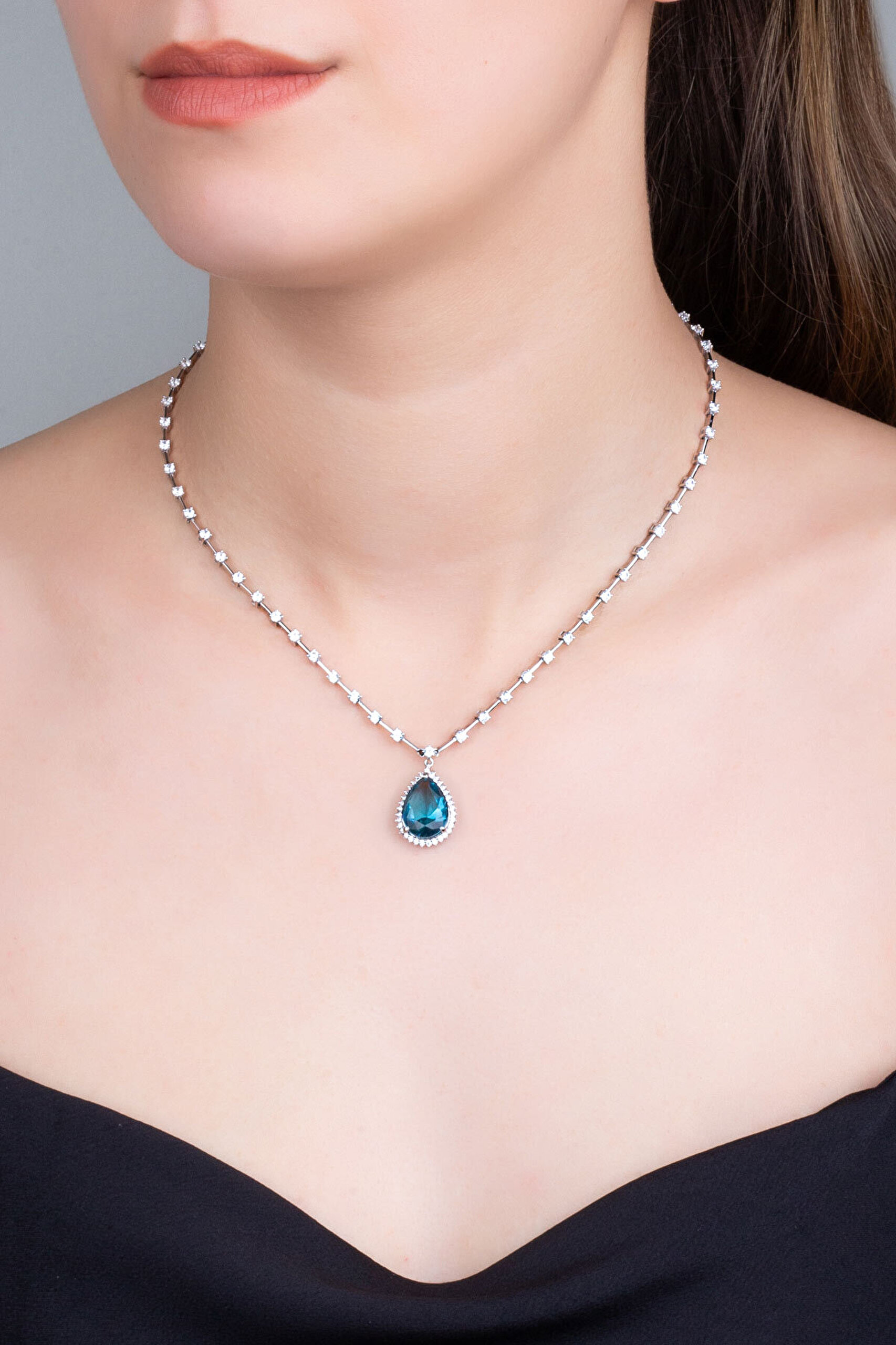 Okyanus Damlası 18 Ayar Beyaz Altın Kaplama 42 Cm Gümüş Gerdanlık - 0