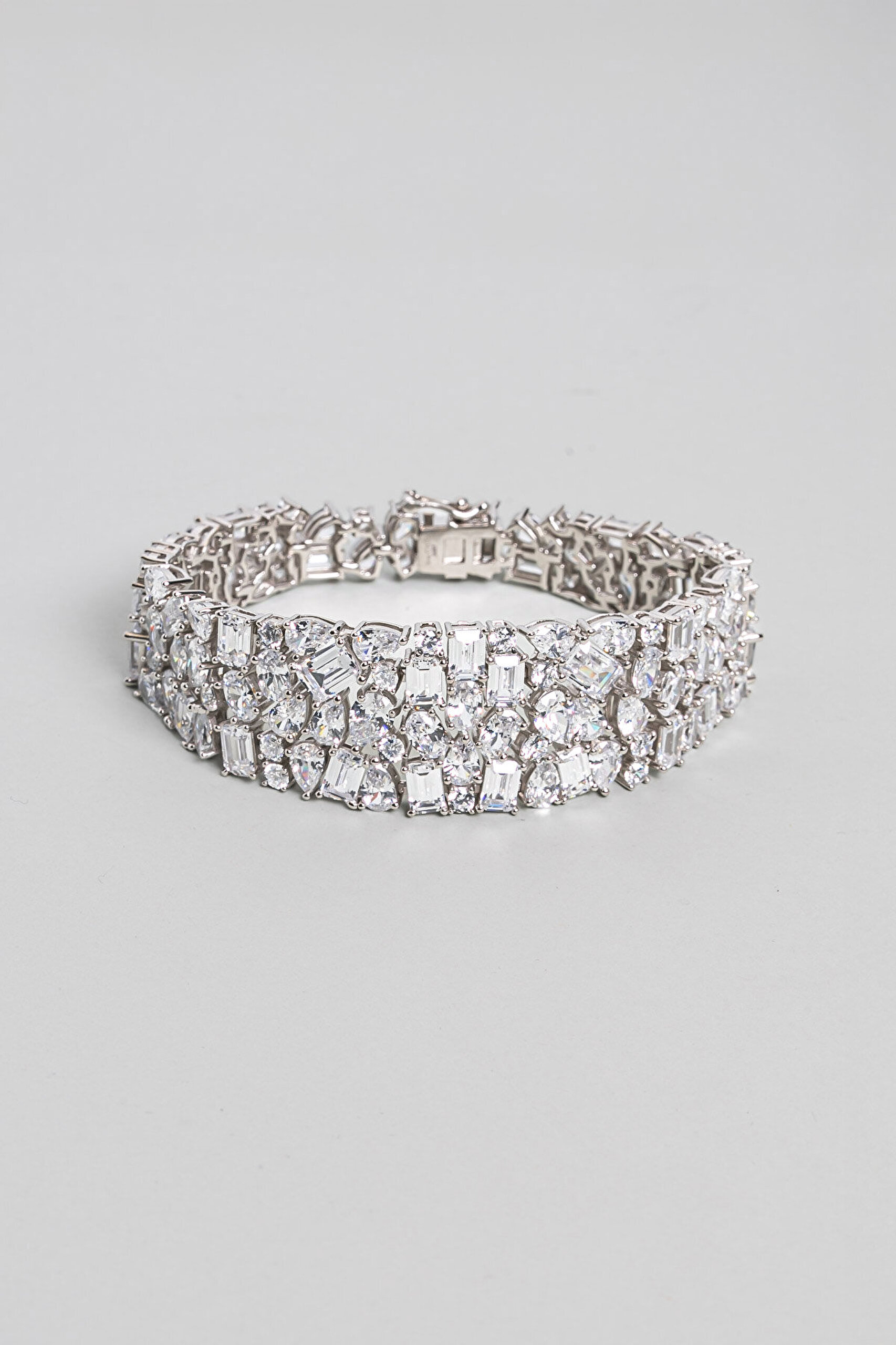 Sophie 18 Ayar Beyaz Altın Kaplama Gümüş Tasarım Bileklik - 0