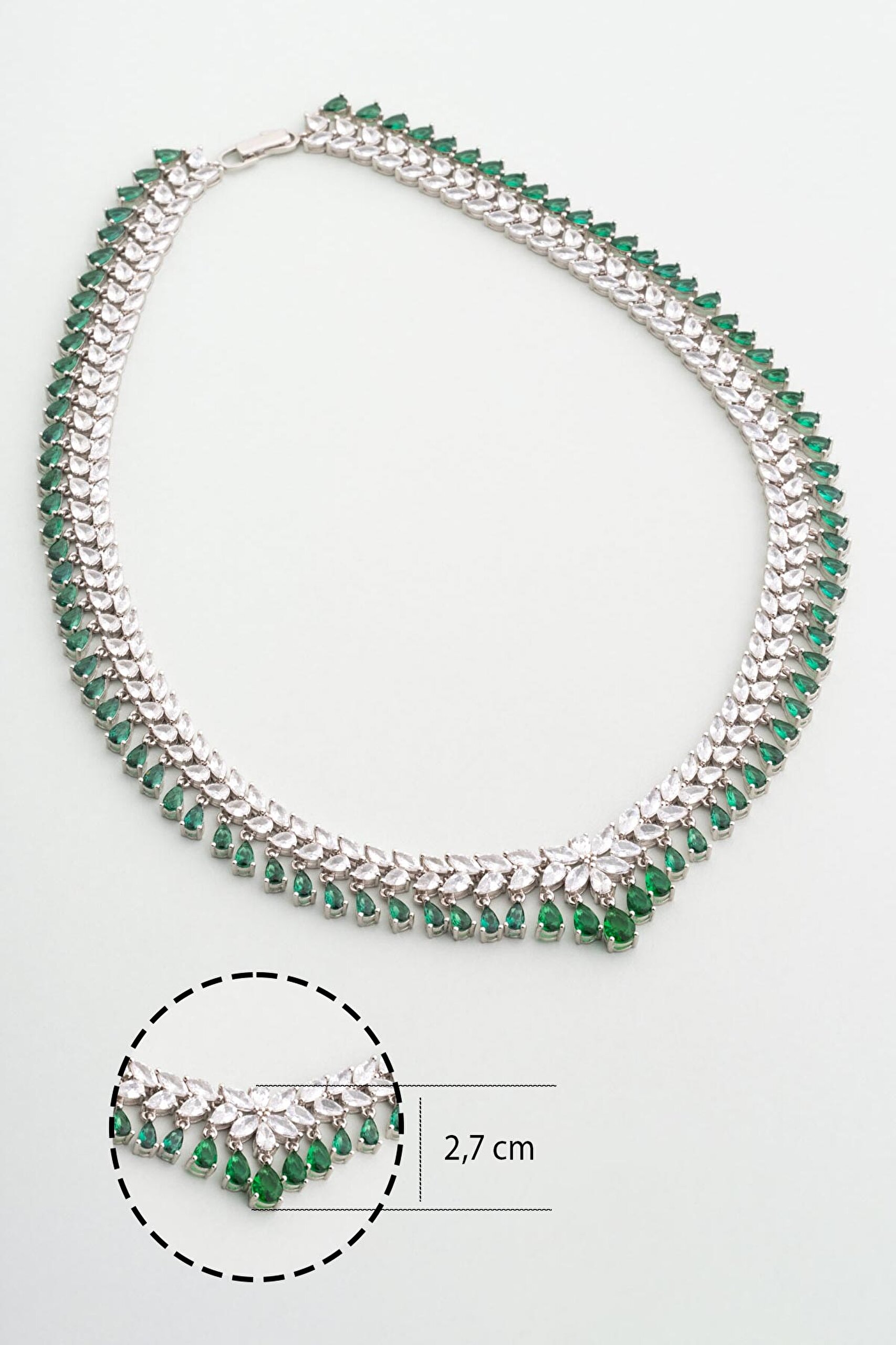 ⁠ Elenora 18 Ayar Beyaz Alltın Kaplama 42 Cm Gümüş Zümrüt Renkli Gerdanlık_1}