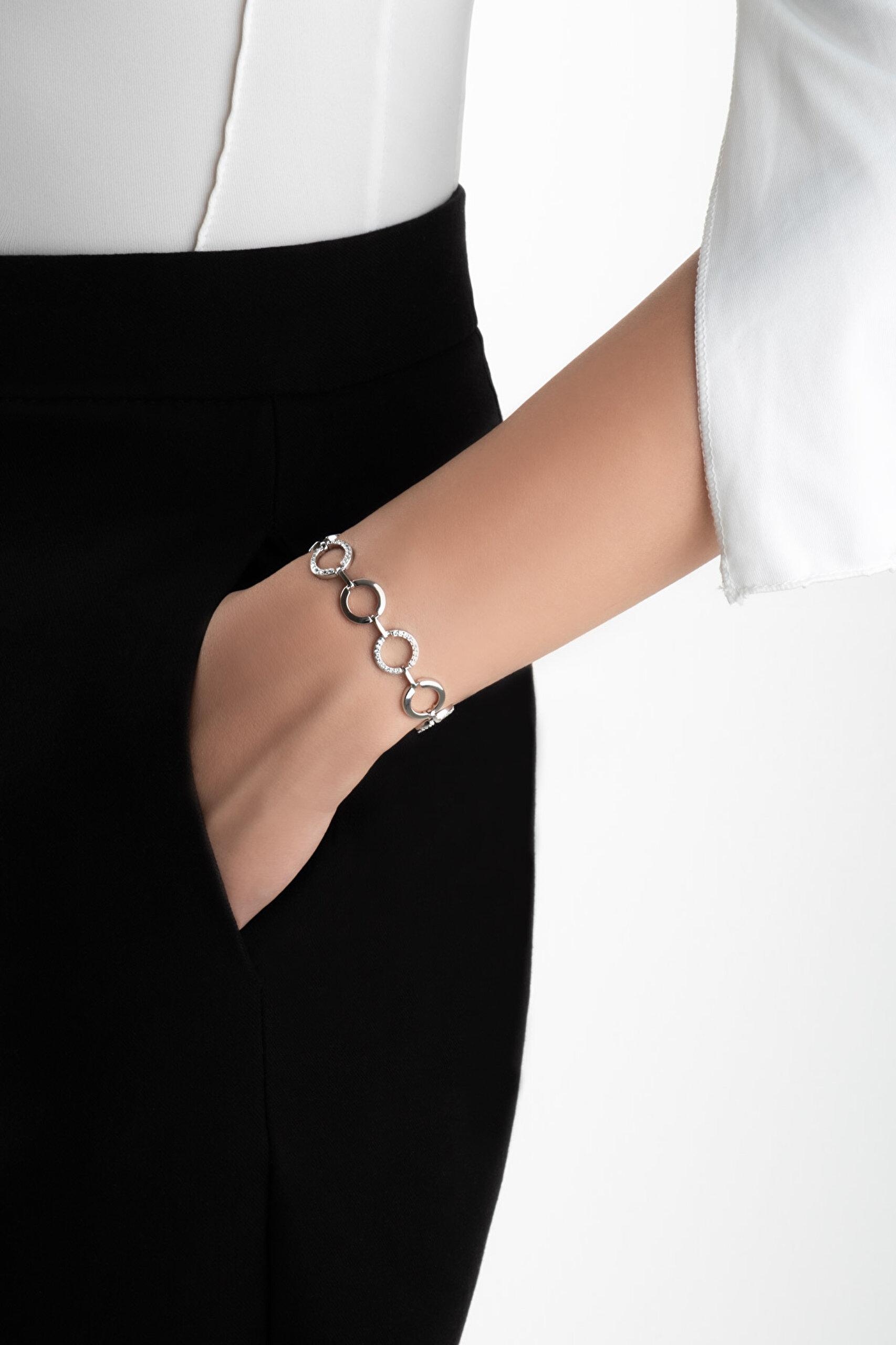 ⁠ Beyaz Taşlı 18 Ayar Beyaz Altın Kaplama 19 Cm Gümüş Bileklik_3}