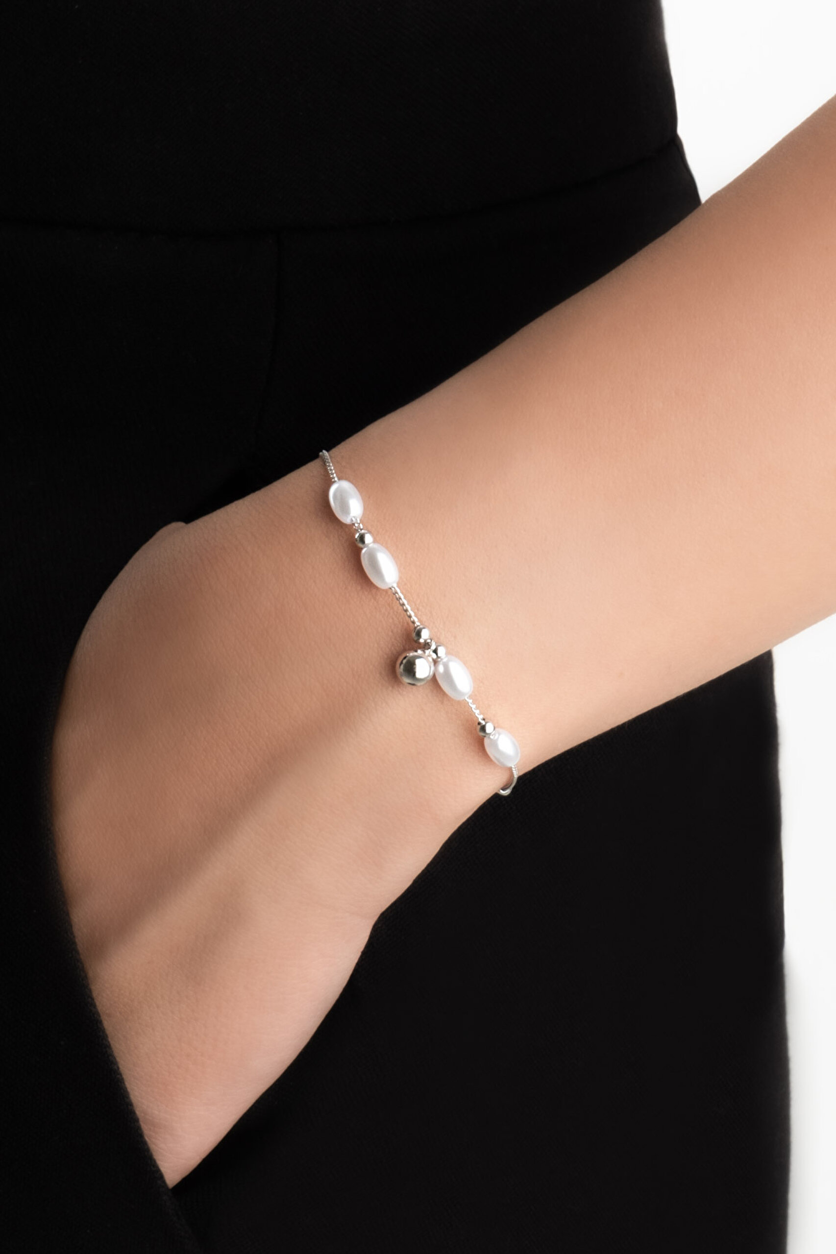 ⁠ İnci Taşlı 18 Ayar Beyaz Altın Kaplama 19 Cm Gümüş Minimal Bileklik_1}