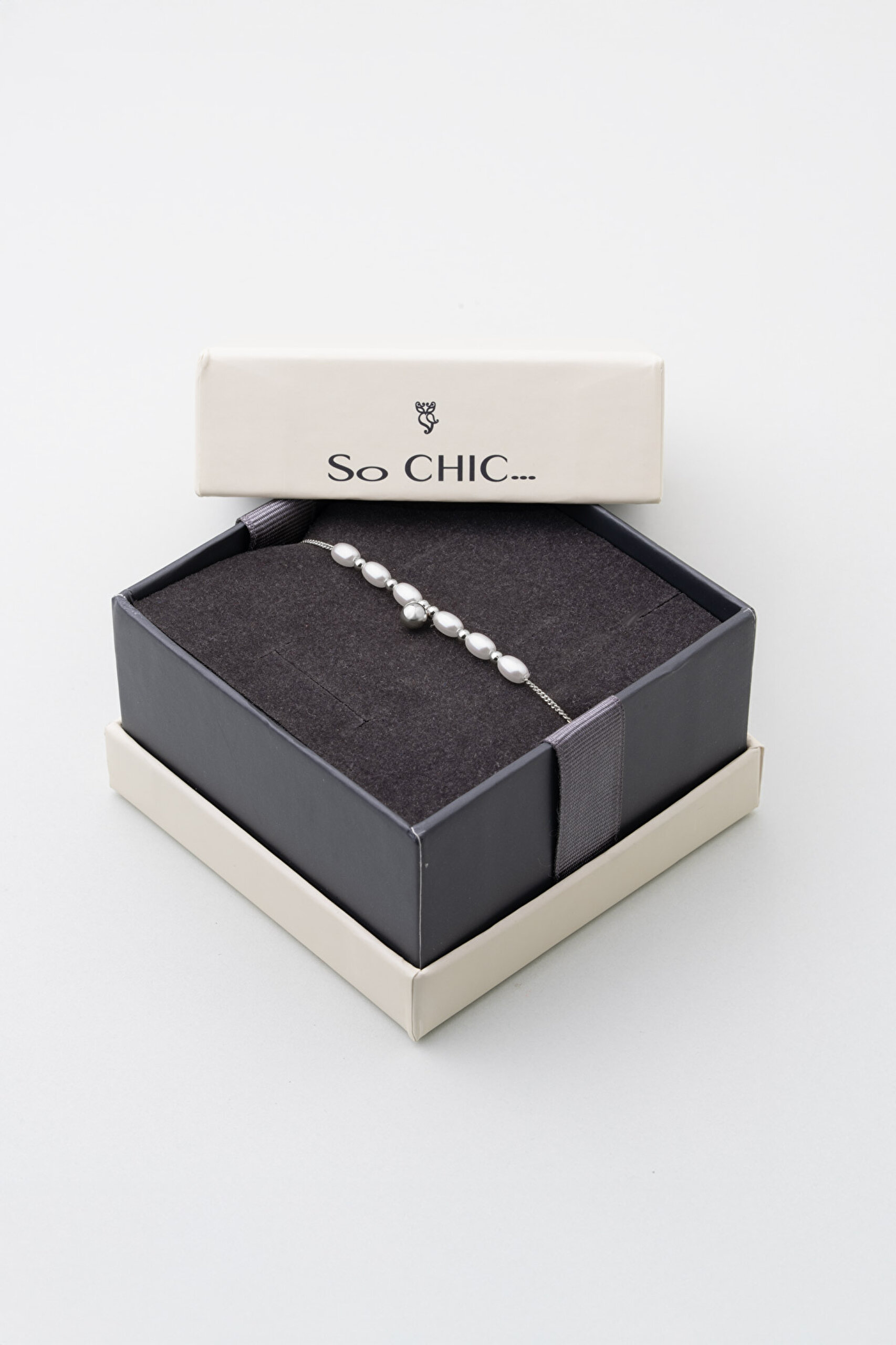 ⁠ İnci Taşlı 18 Ayar Beyaz Altın Kaplama 19 Cm Gümüş Minimal Bileklik_4}